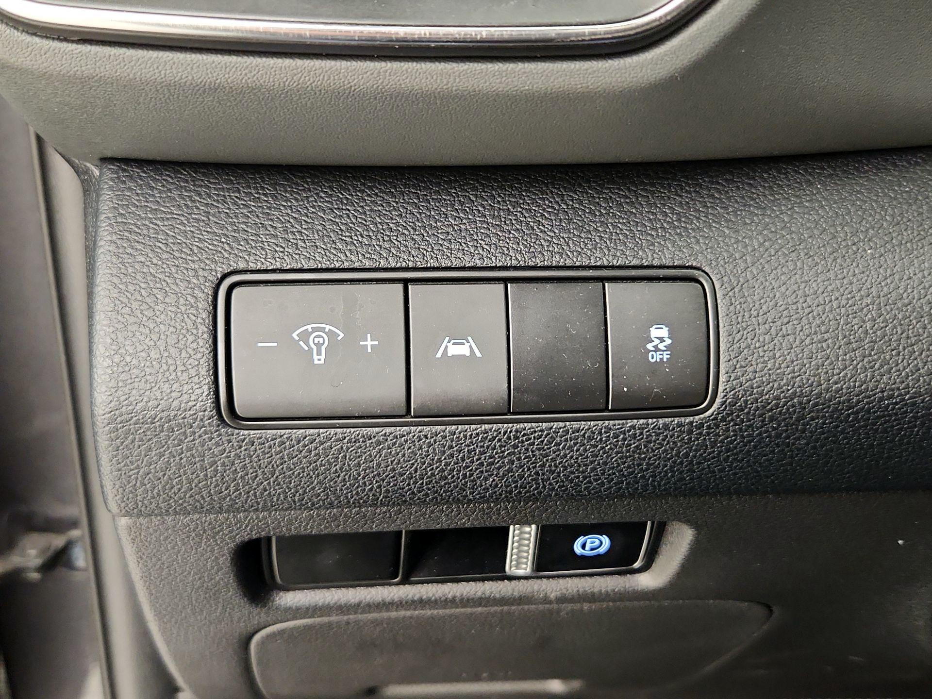 Thumbnail: 2022 Hyundai Santa Fe - 13