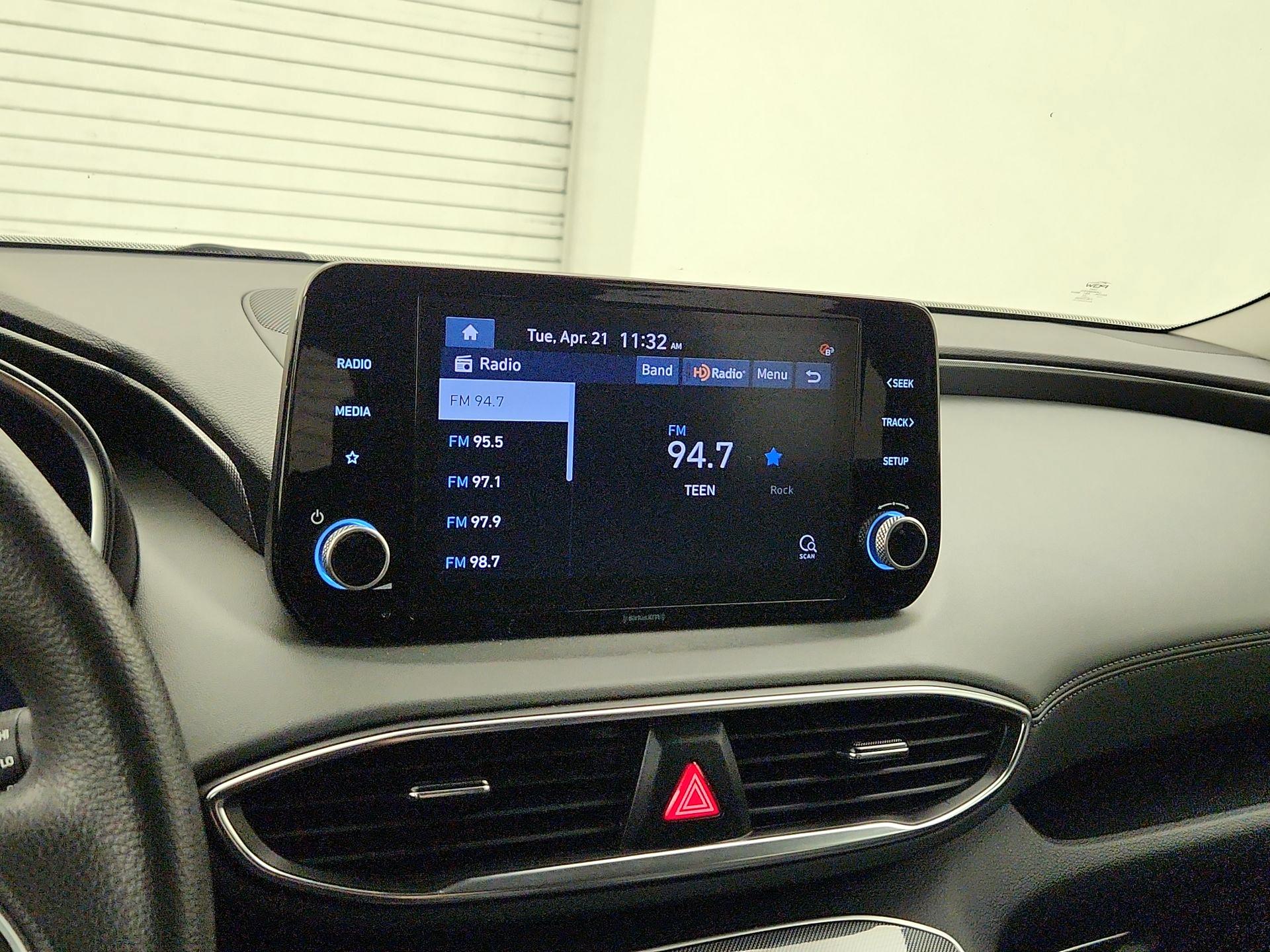 Thumbnail: 2022 Hyundai Santa Fe - 15