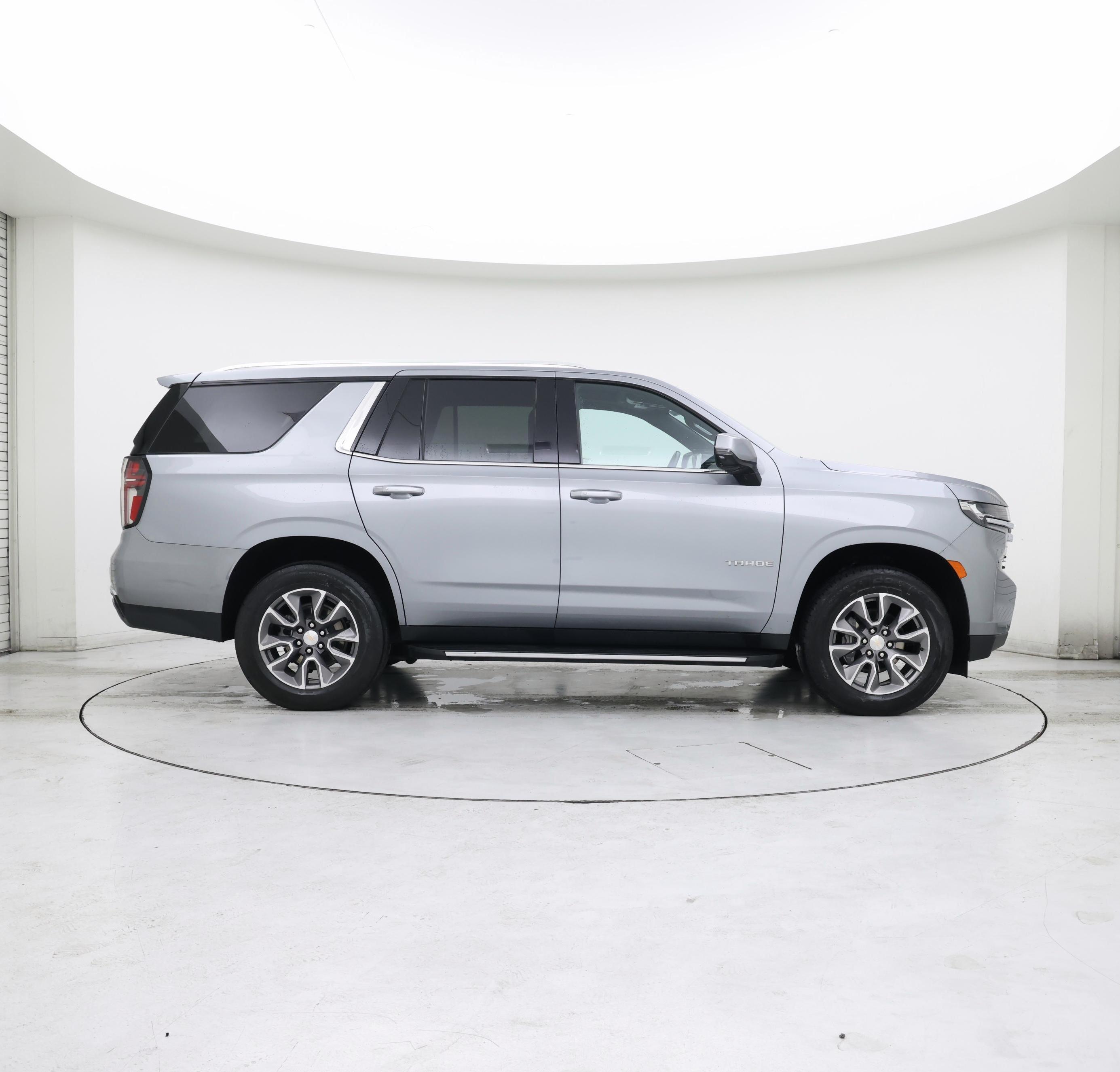 Thumbnail: 2024 Chevrolet Tahoe - 7