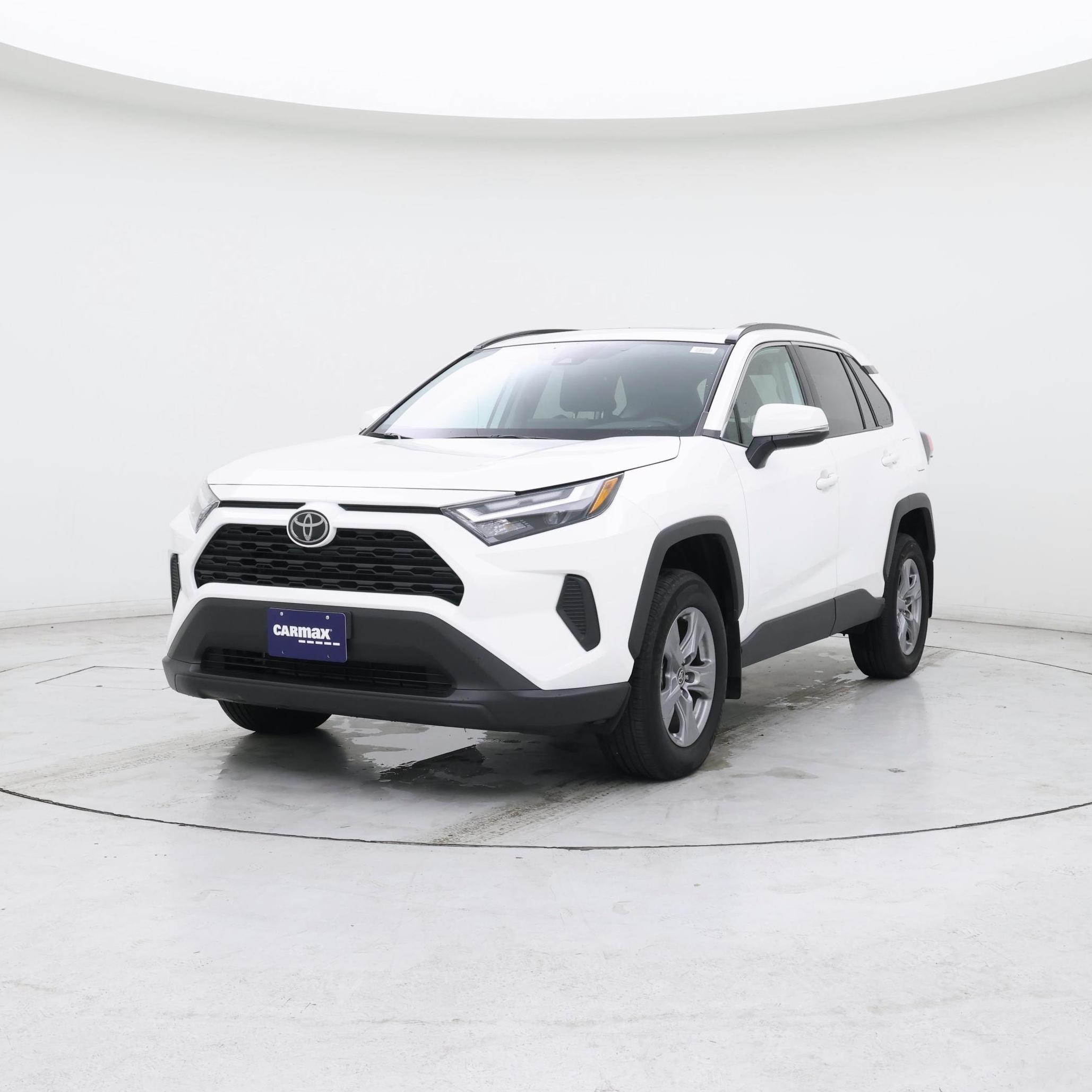 Thumbnail: 2022 Toyota RAV4 - 4
