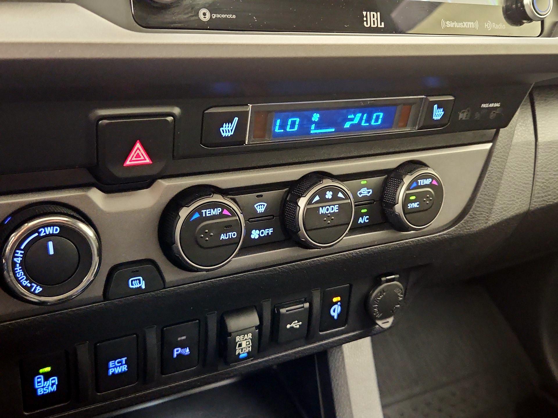 Thumbnail: 2022 Toyota Tacoma - 17