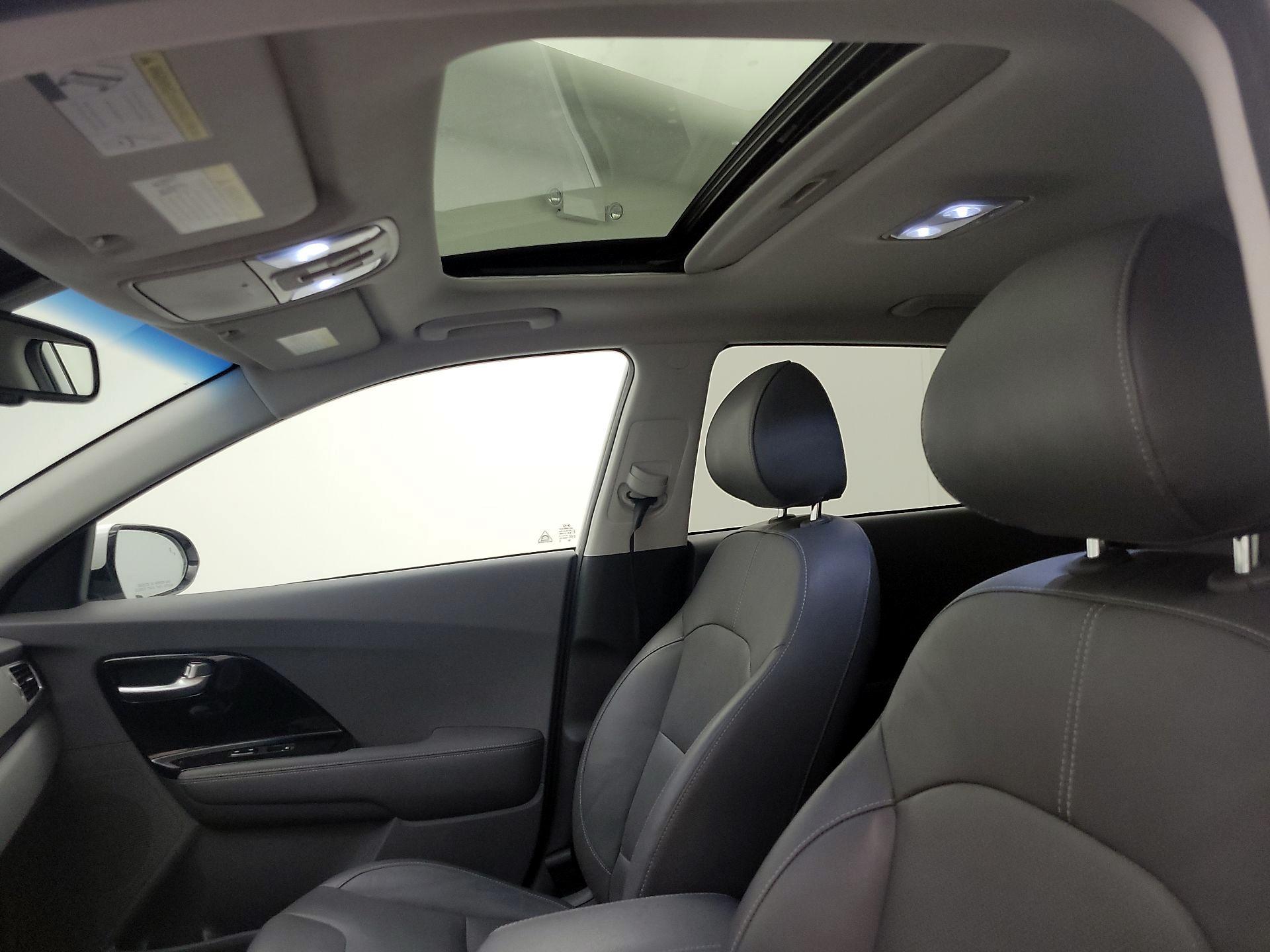 Thumbnail: 2018 Kia Niro - 20