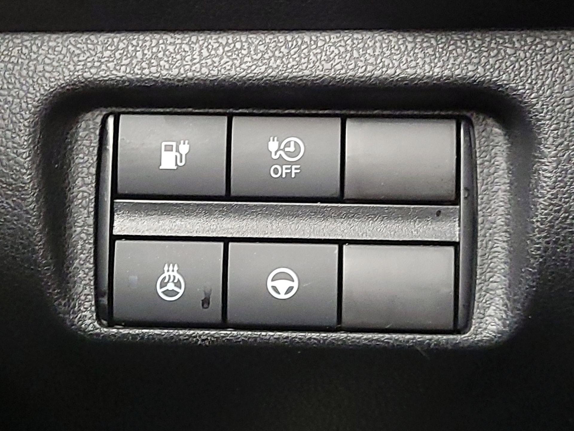 Thumbnail: 2019 Nissan Leaf - 13