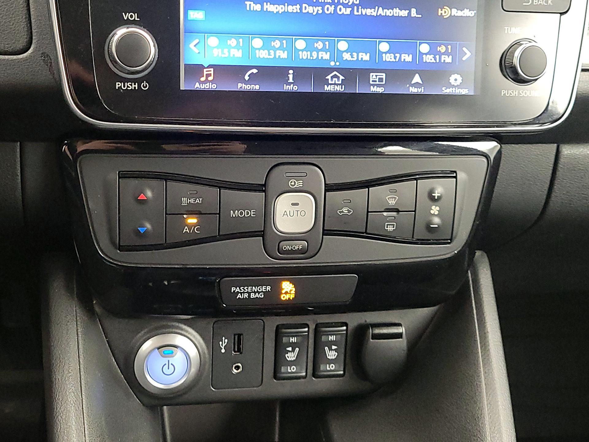 Thumbnail: 2019 Nissan Leaf - 17