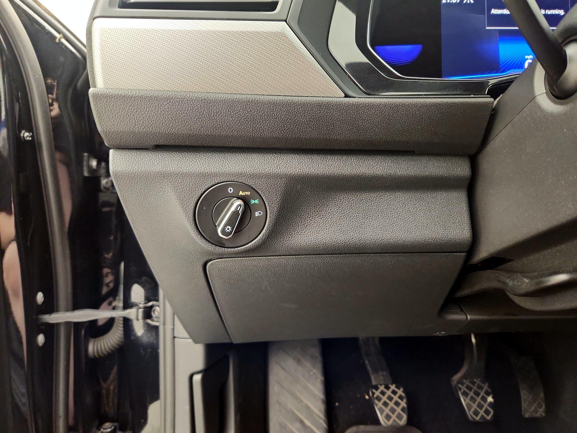 Thumbnail: 2022 Volkswagen Jetta - 13