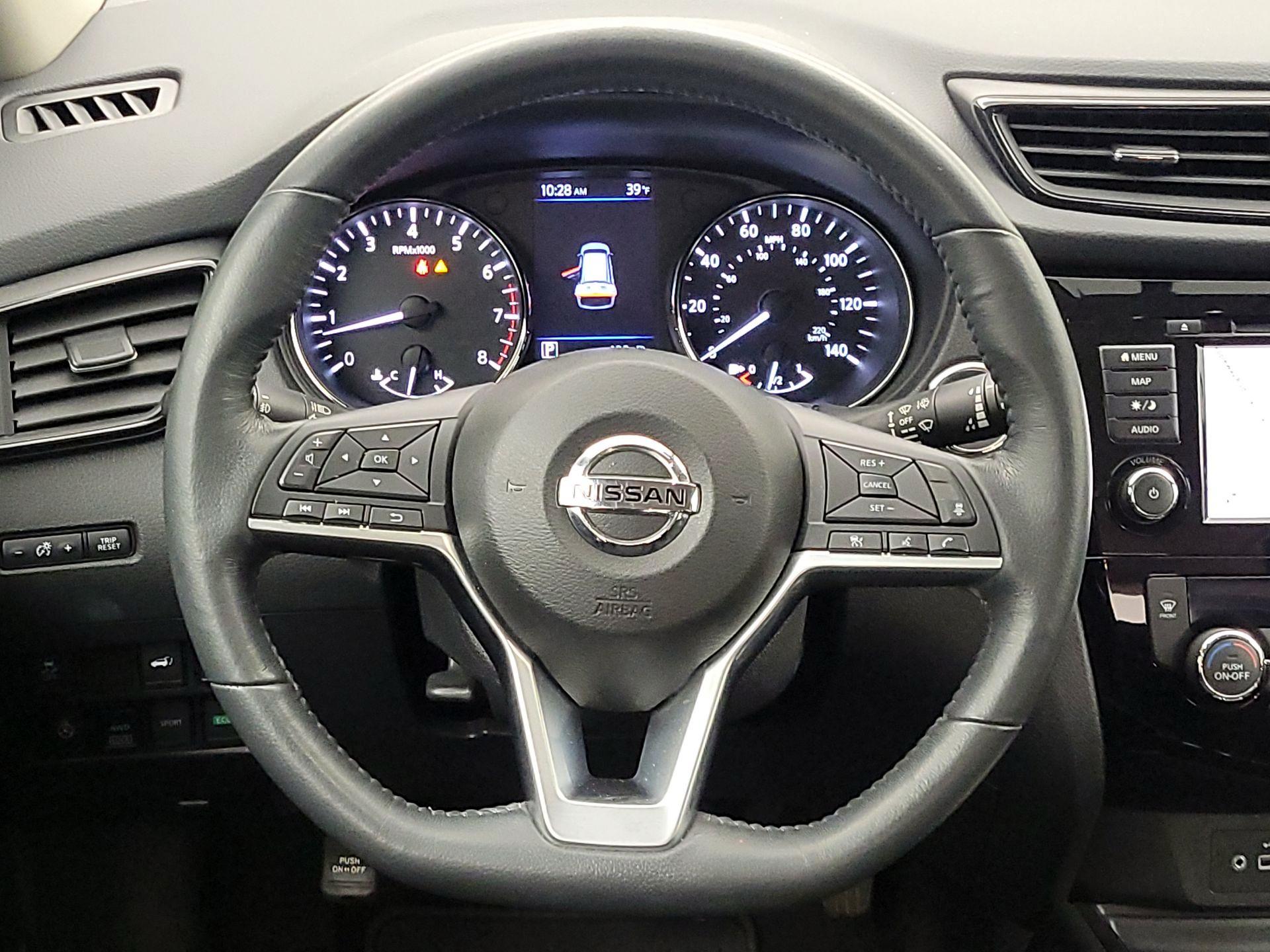 Thumbnail: 2018 Nissan Rogue - 10