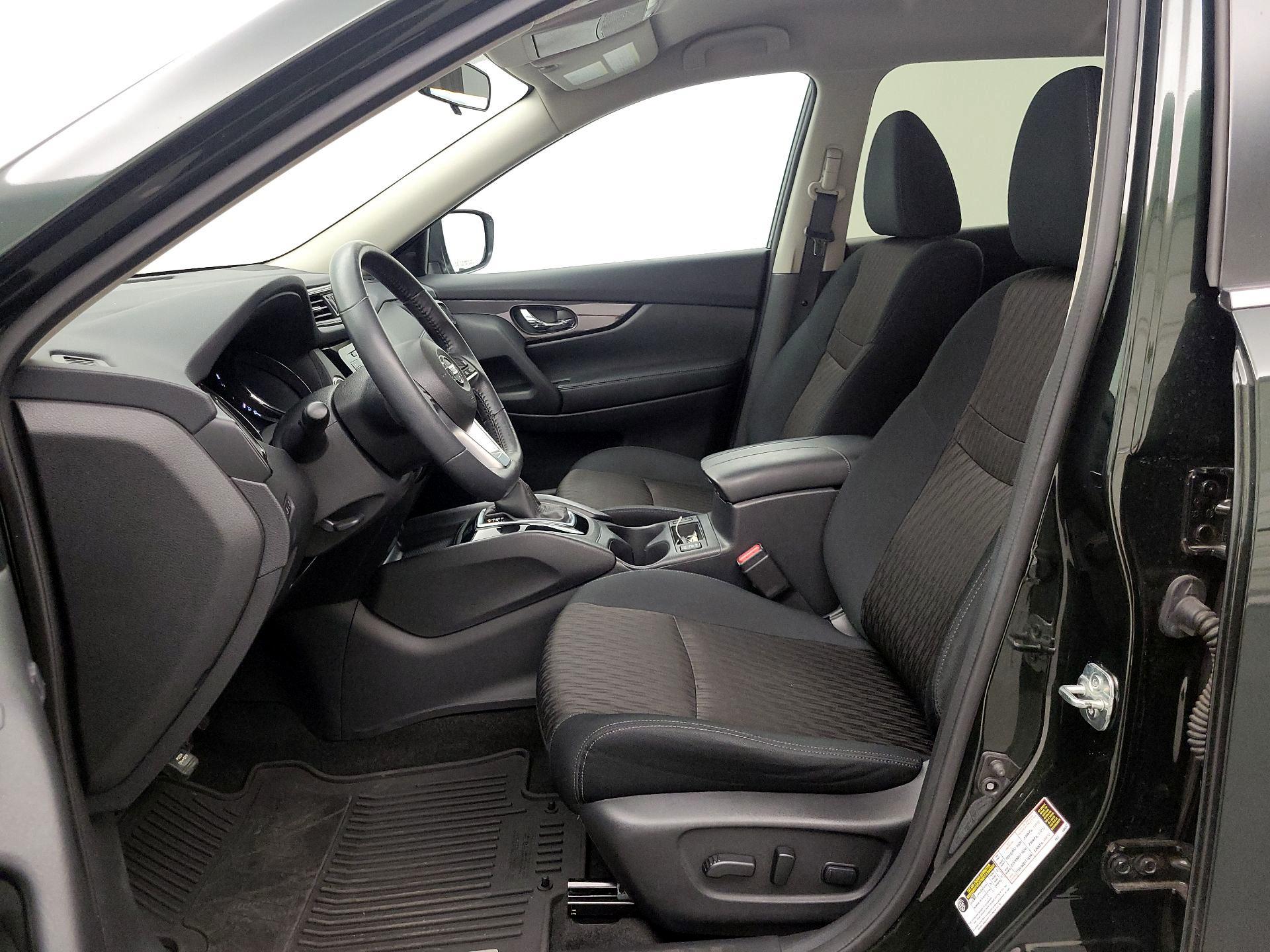 Thumbnail: 2018 Nissan Rogue - 11