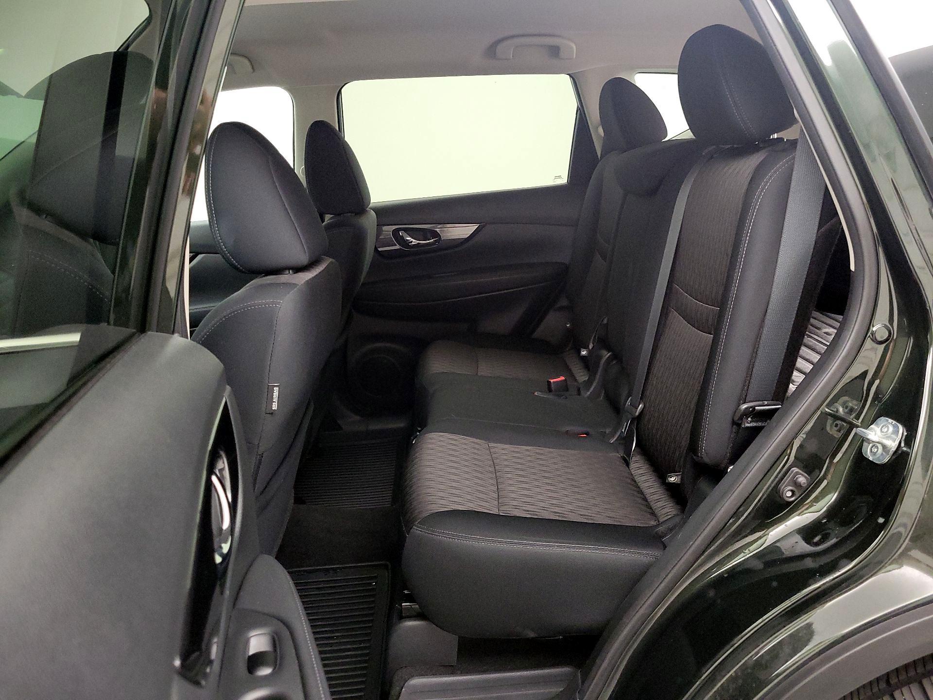 Thumbnail: 2018 Nissan Rogue - 20