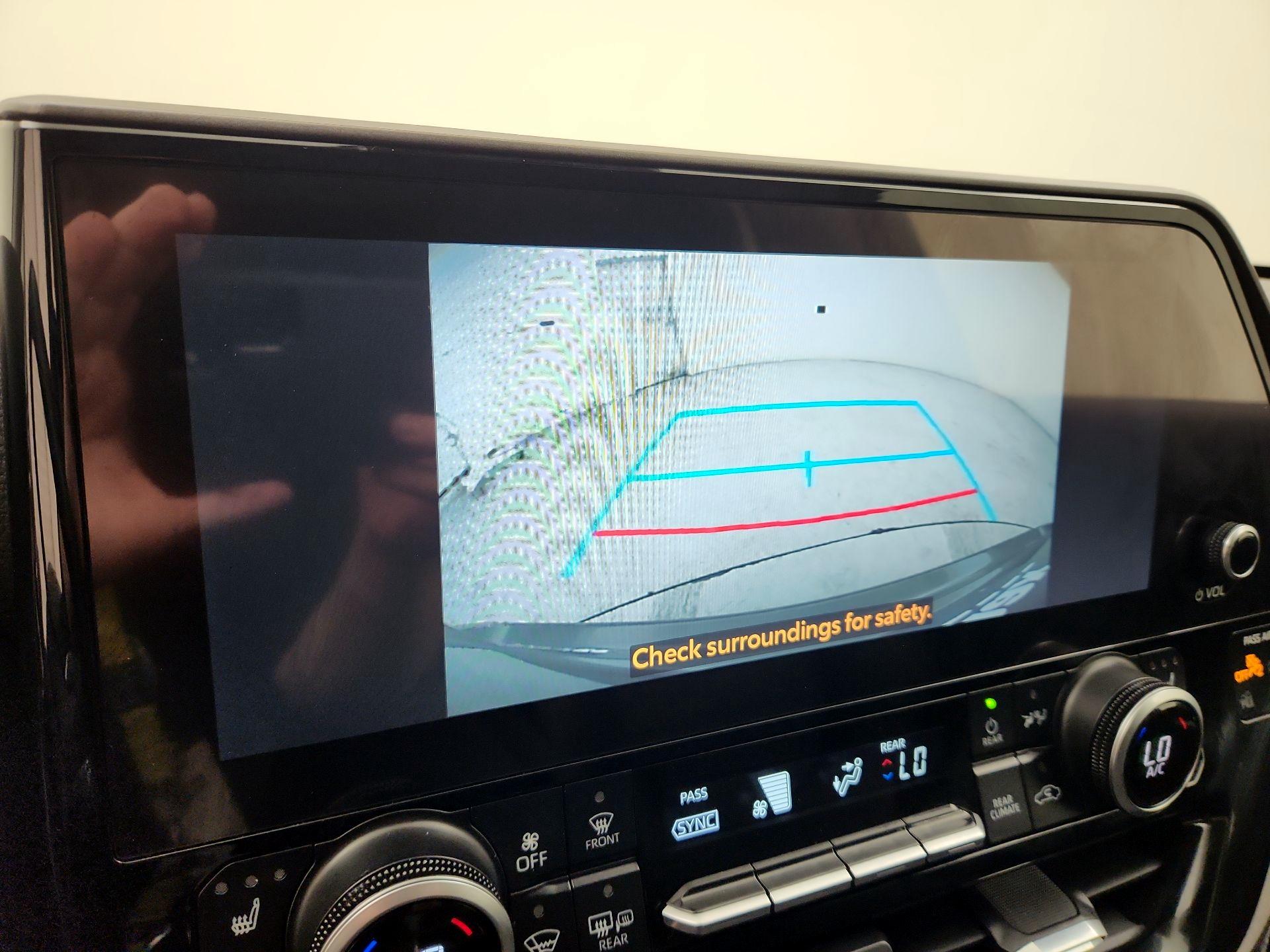 Thumbnail: 2023 Toyota Highlander - 14