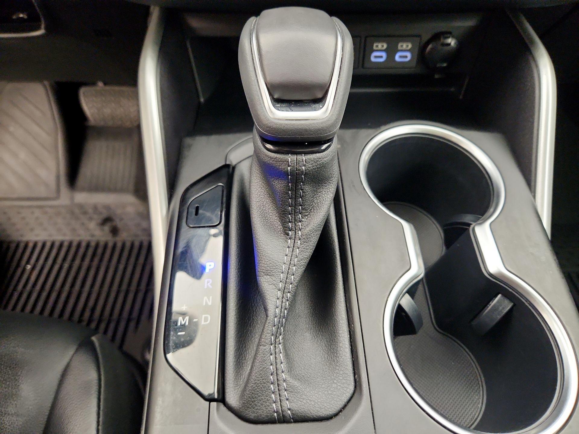 Thumbnail: 2023 Toyota Highlander - 17