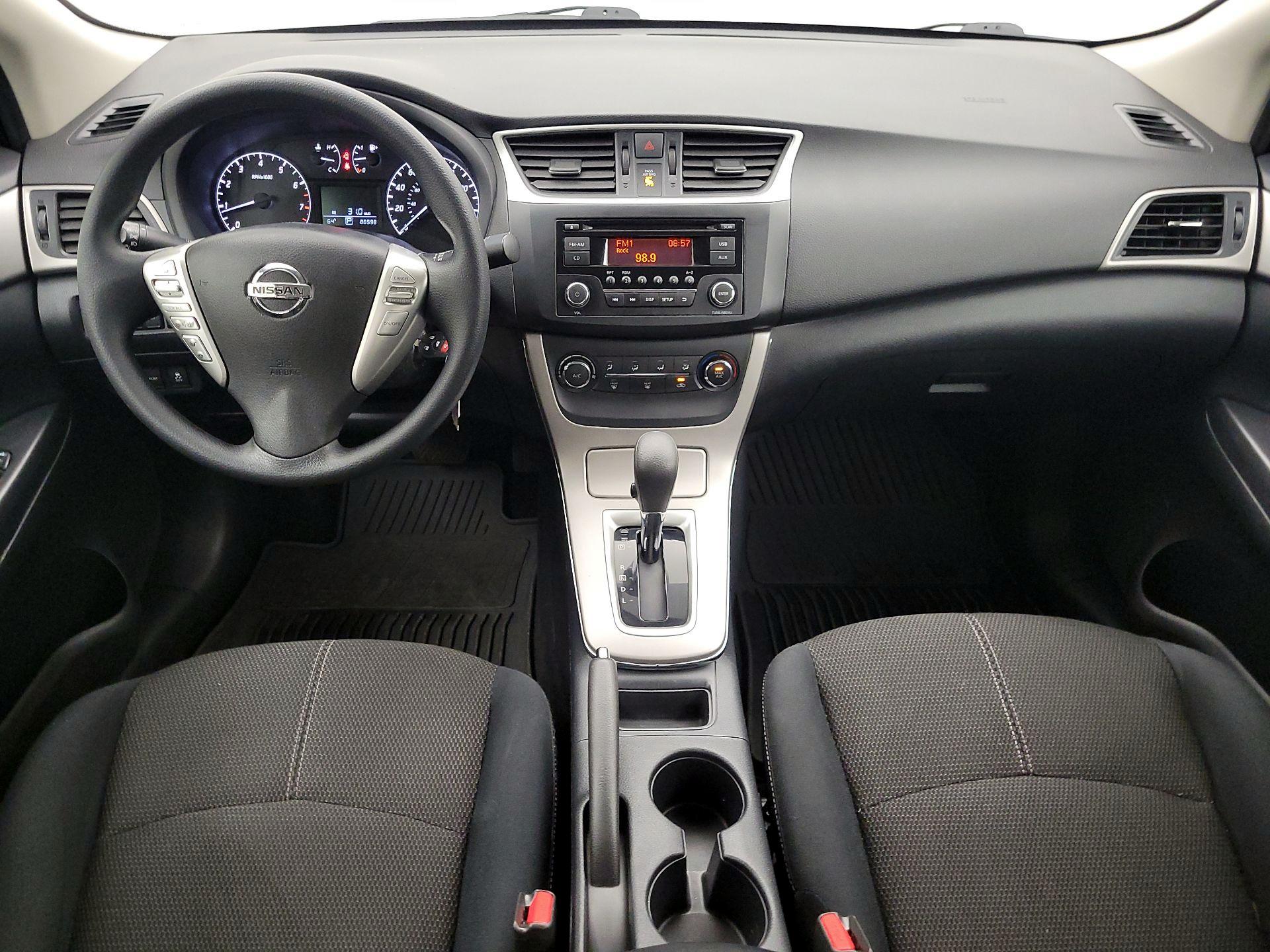 Thumbnail: 2015 Nissan Sentra - 9