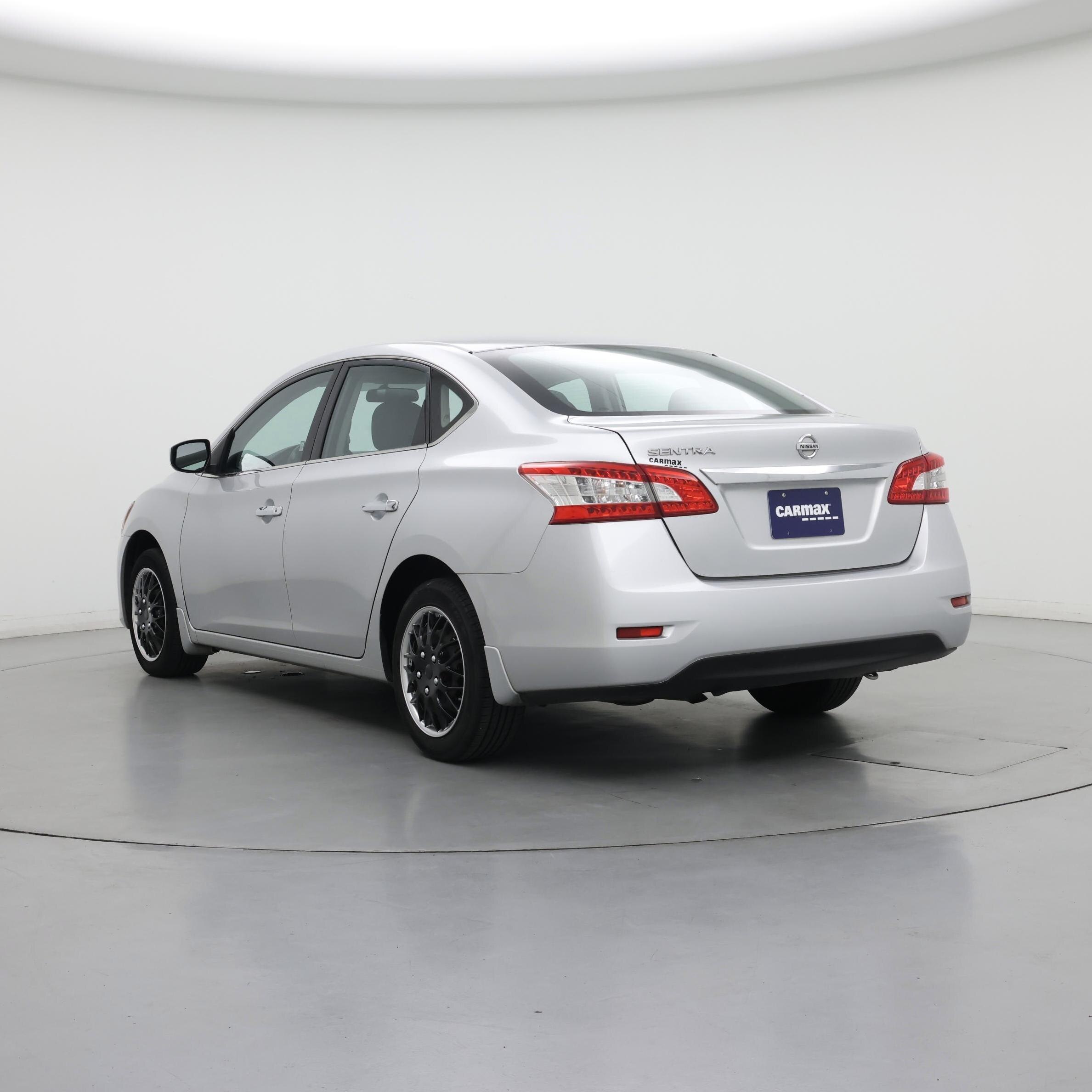 Thumbnail: 2015 Nissan Sentra - 2