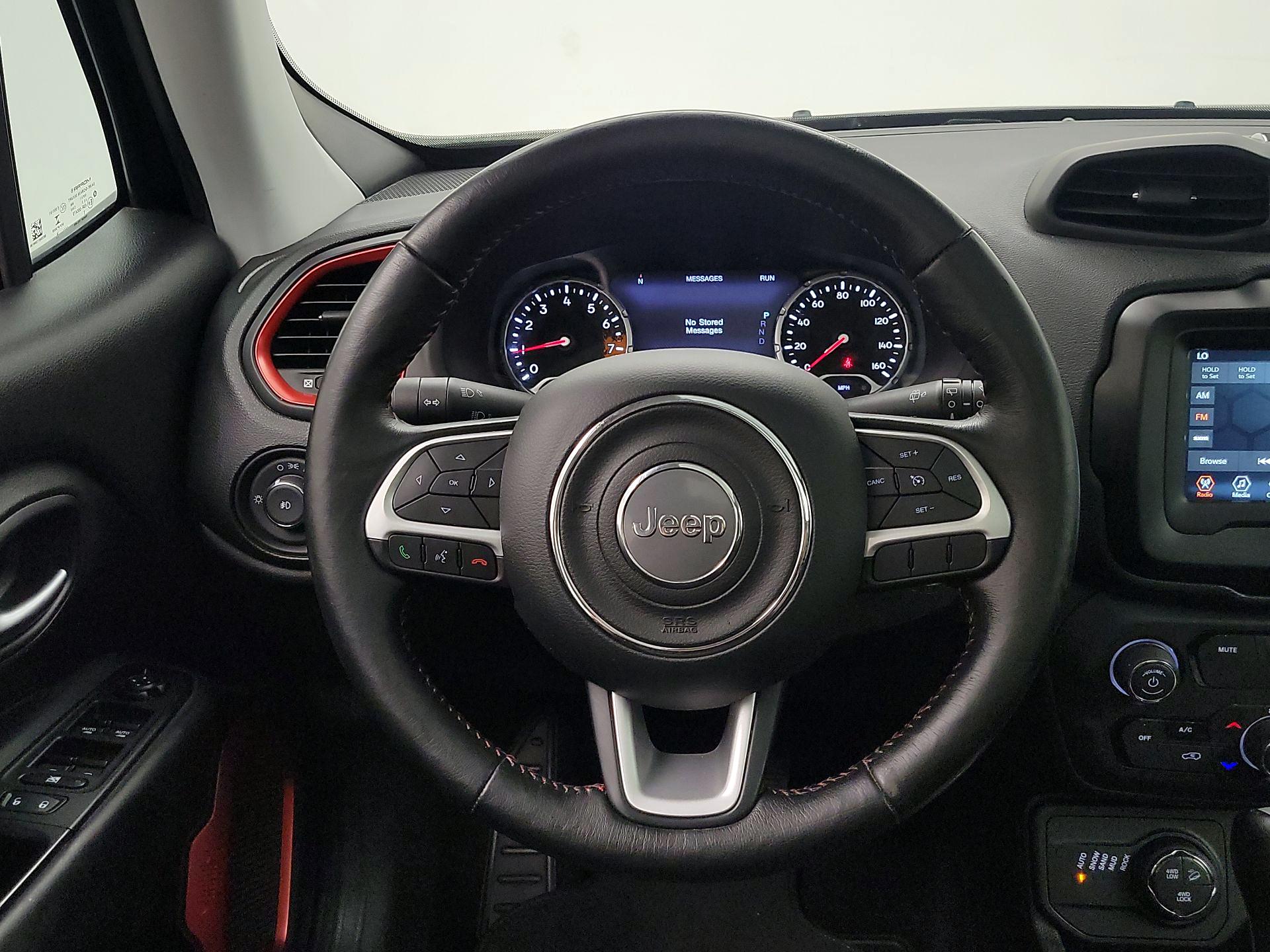 Thumbnail: 2018 Jeep Renegade - 10