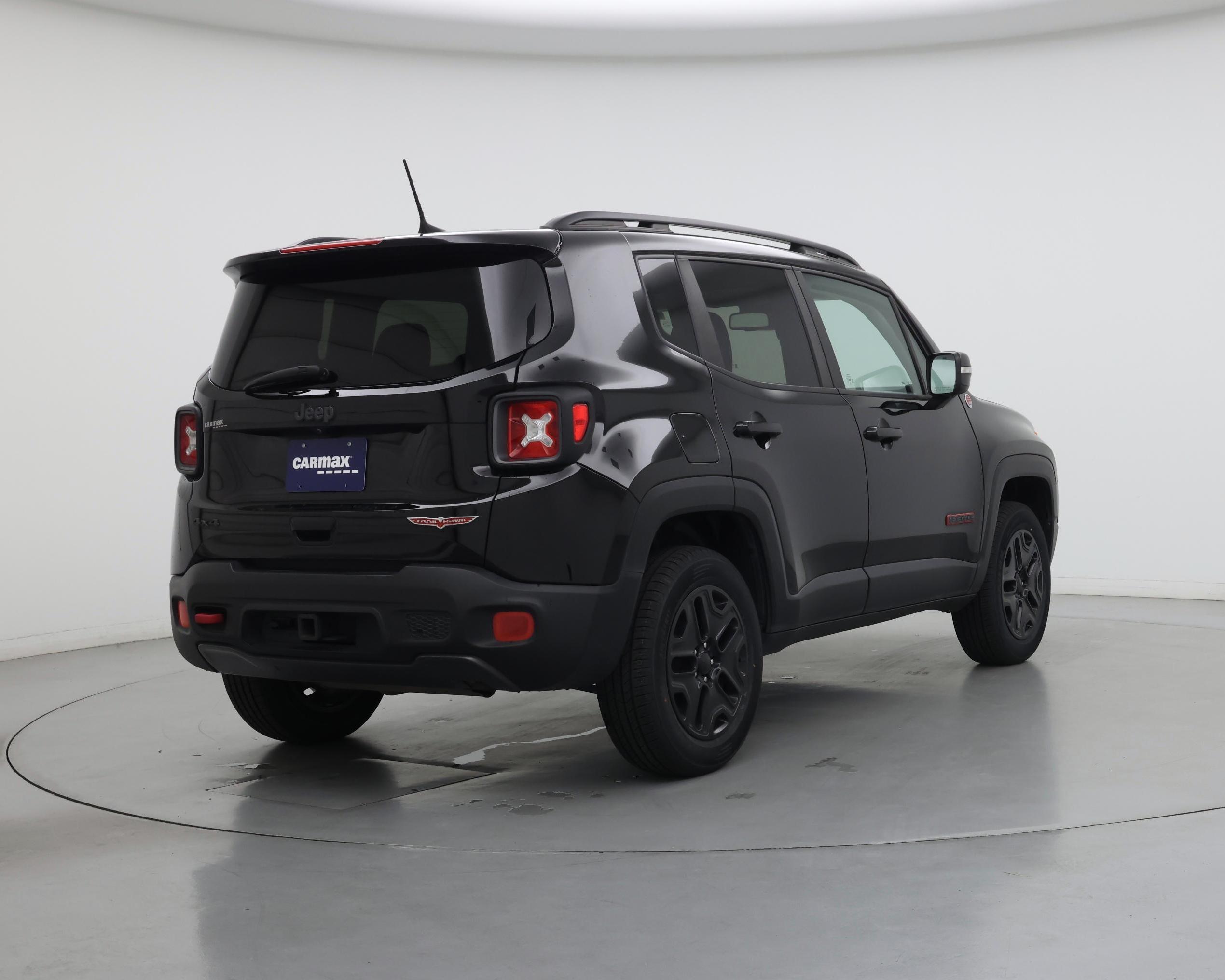 Thumbnail: 2018 Jeep Renegade - 8
