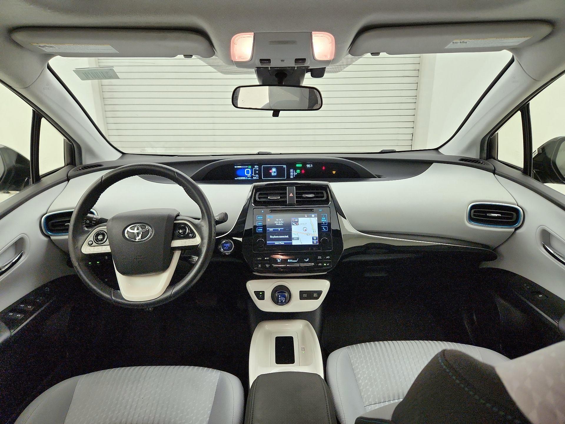 Thumbnail: 2016 Toyota Prius - 9