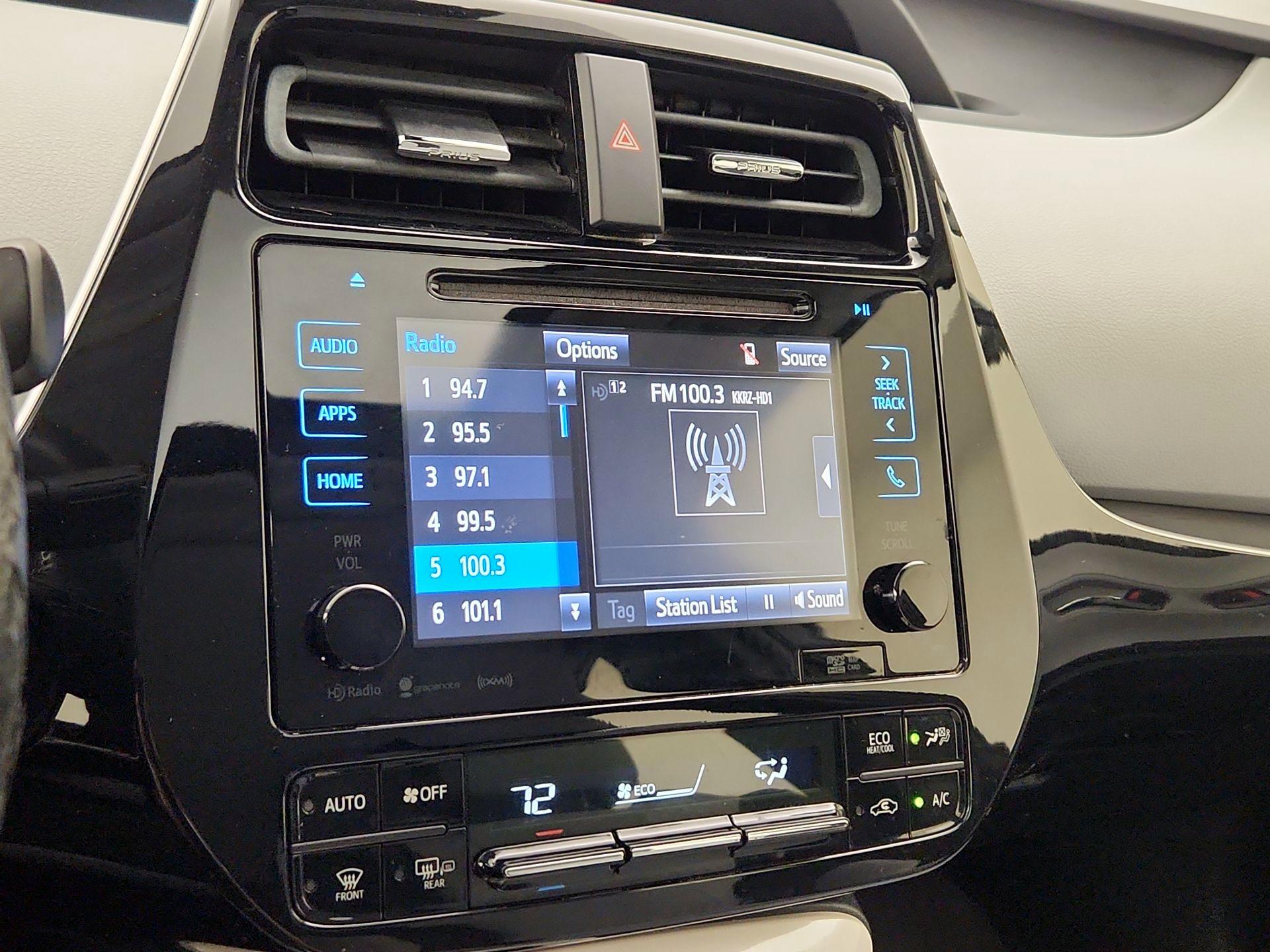 Thumbnail: 2016 Toyota Prius - 15