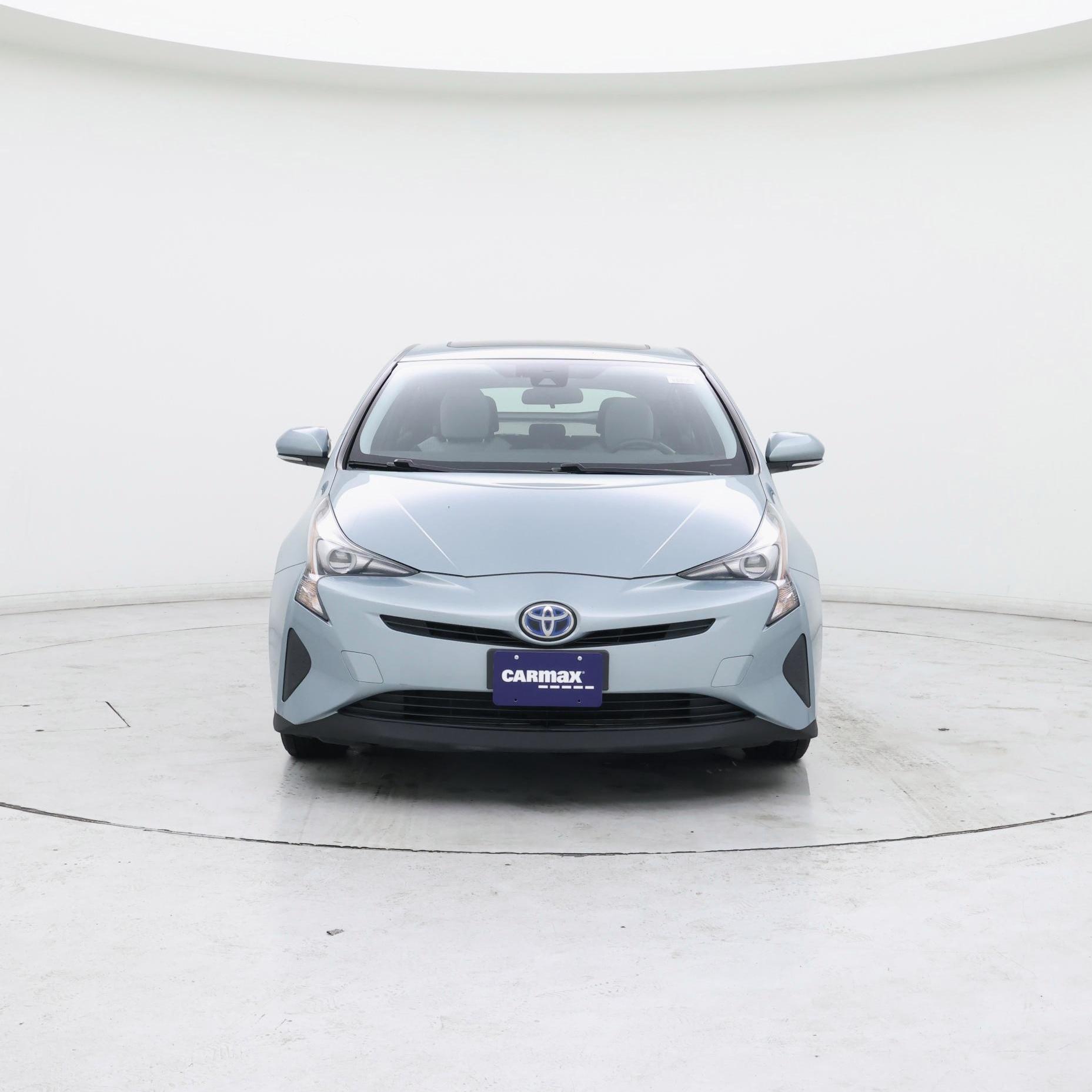 Thumbnail: 2016 Toyota Prius - 5