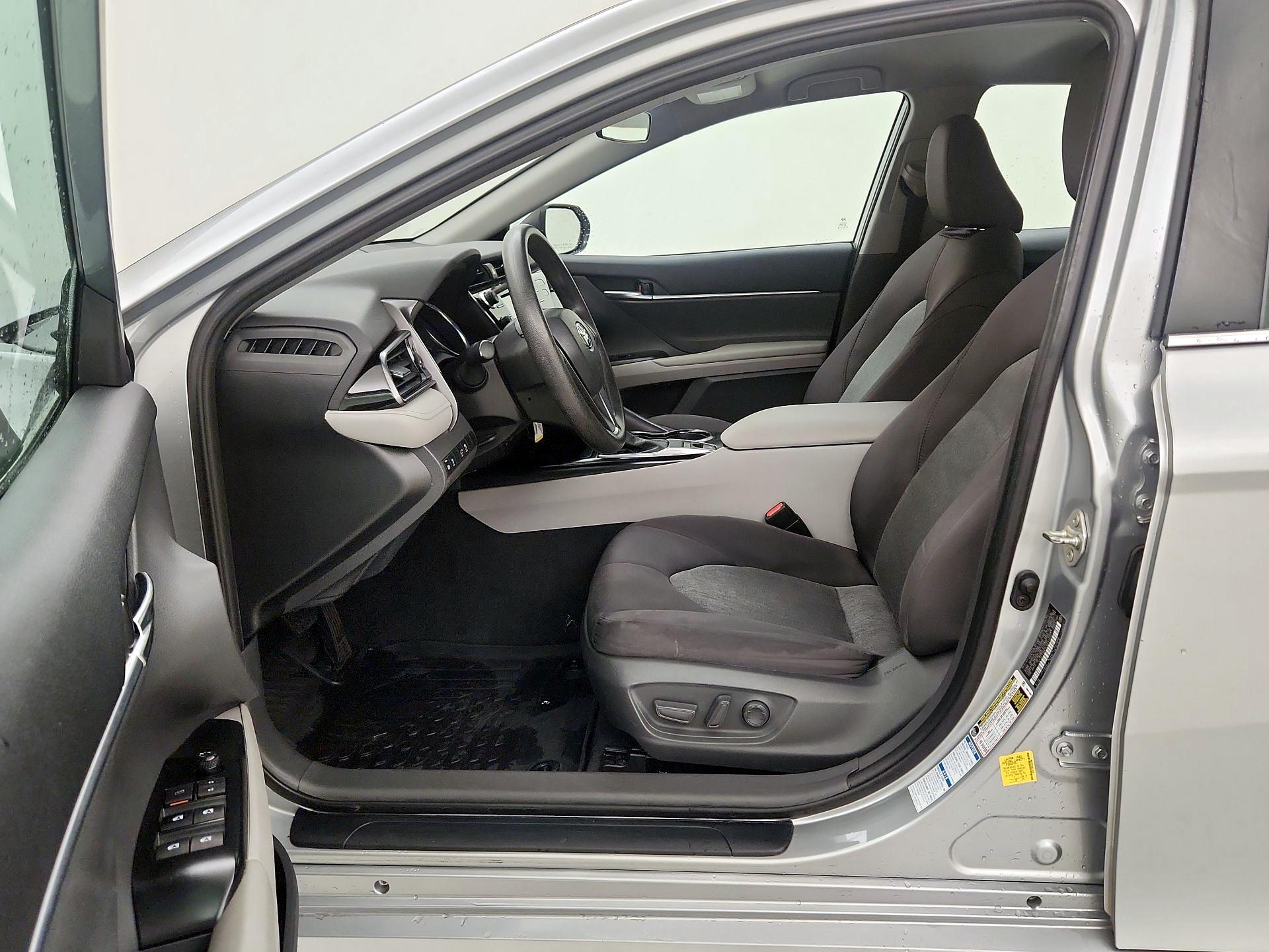 Thumbnail: 2020 Toyota Camry - 11