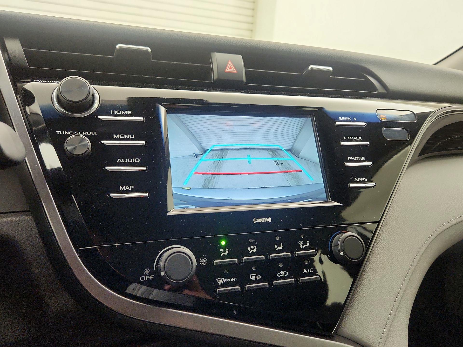 Thumbnail: 2020 Toyota Camry - 14