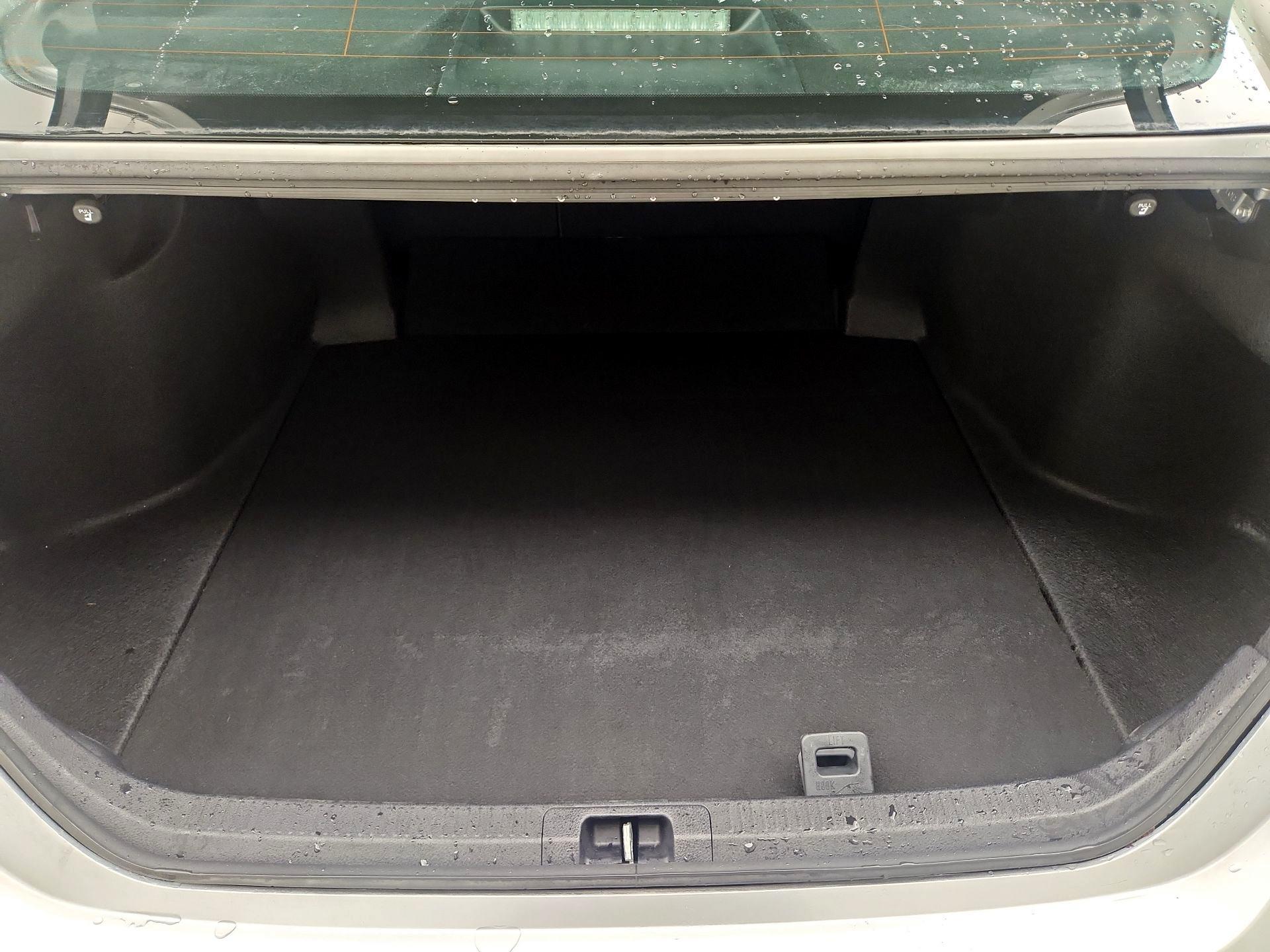 Thumbnail: 2020 Toyota Camry - 20