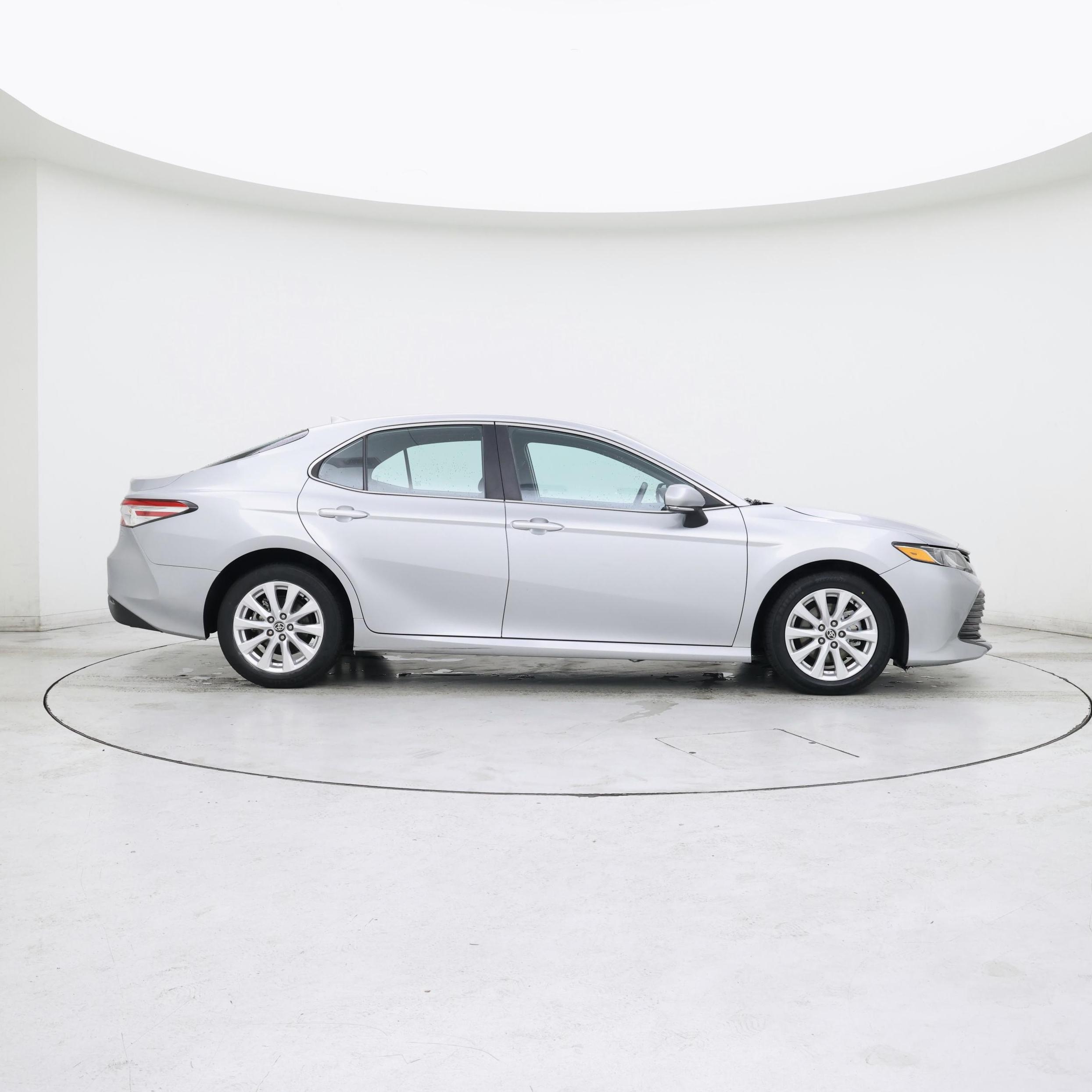 Thumbnail: 2020 Toyota Camry - 7