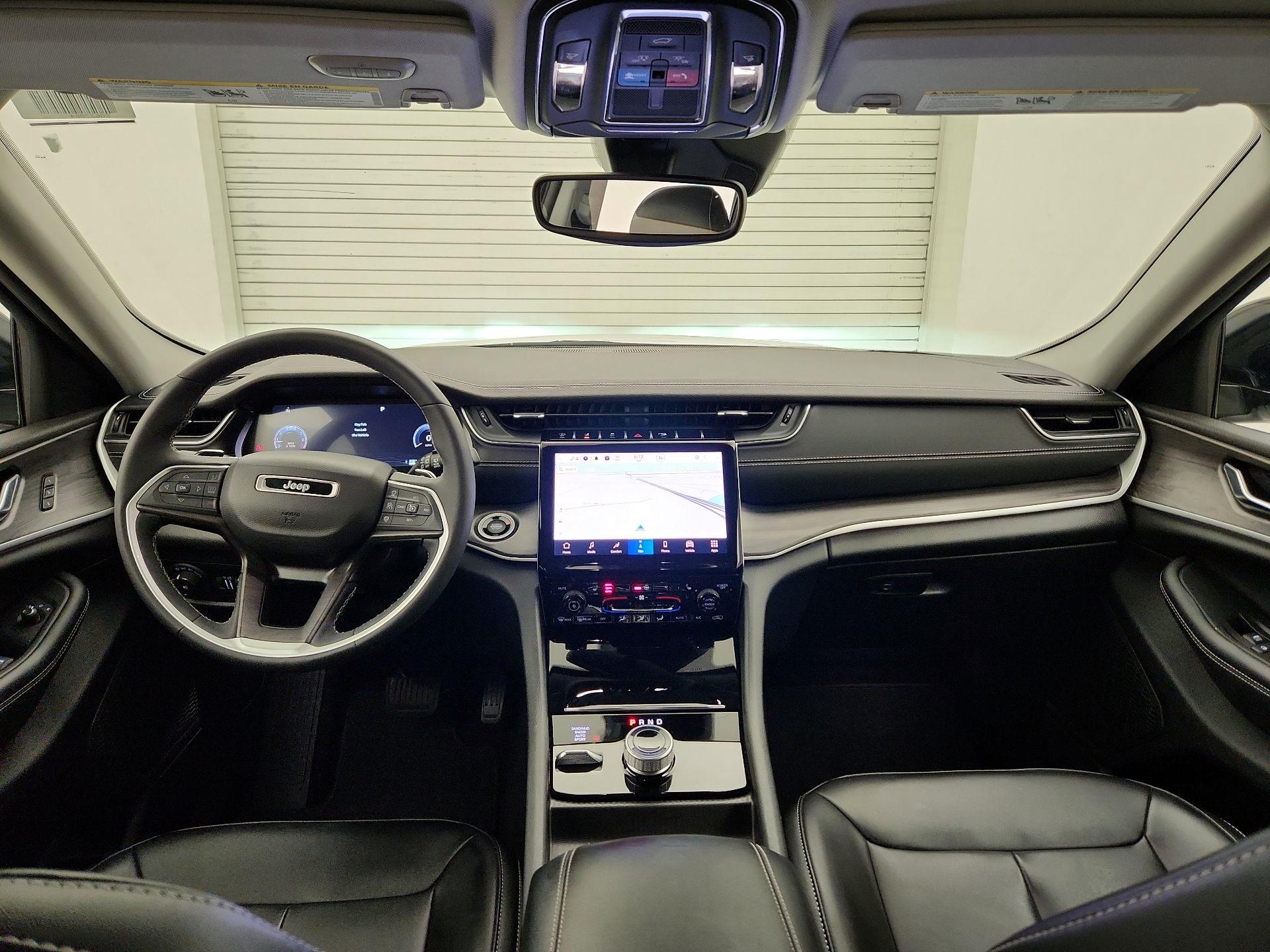 Thumbnail: 2024 Jeep Grand Cherokee - 9