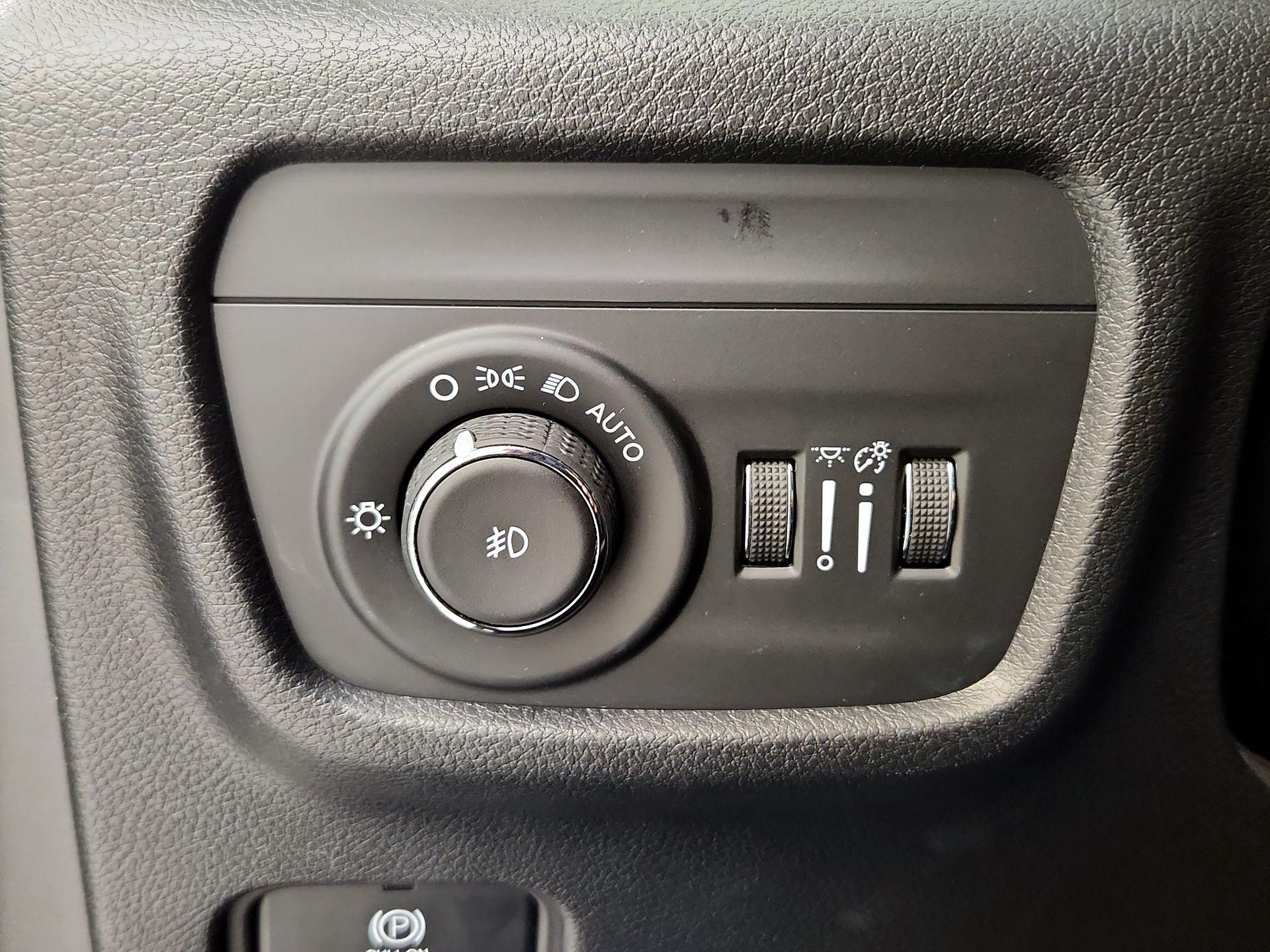 Thumbnail: 2024 Jeep Grand Cherokee - 13