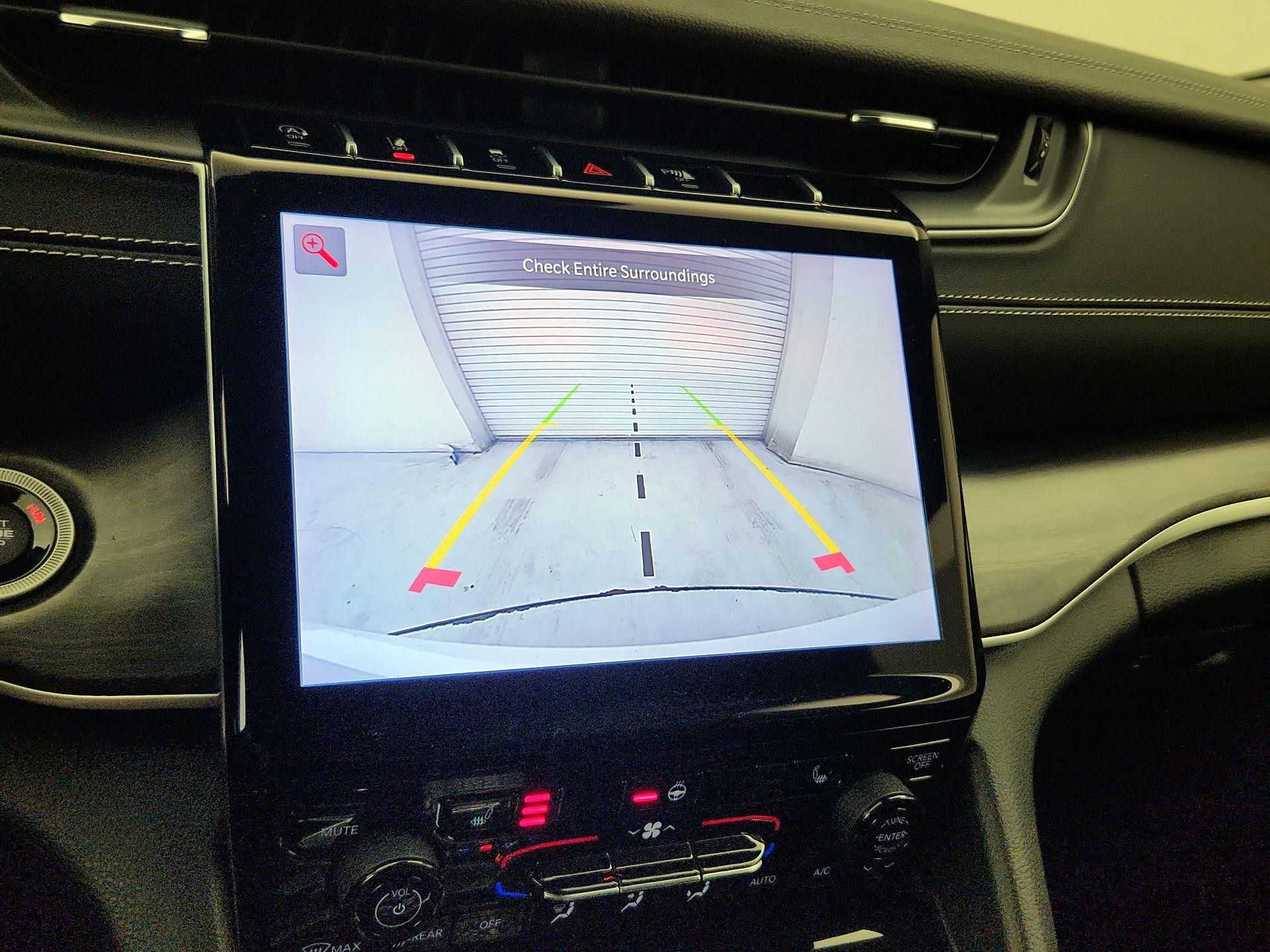 Thumbnail: 2024 Jeep Grand Cherokee - 15