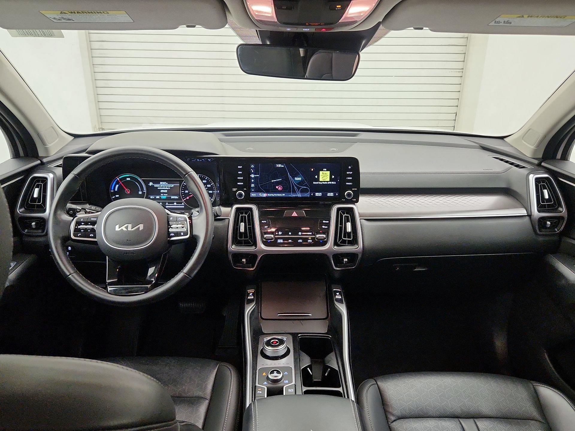 Thumbnail: 2023 Kia Sorento - 9