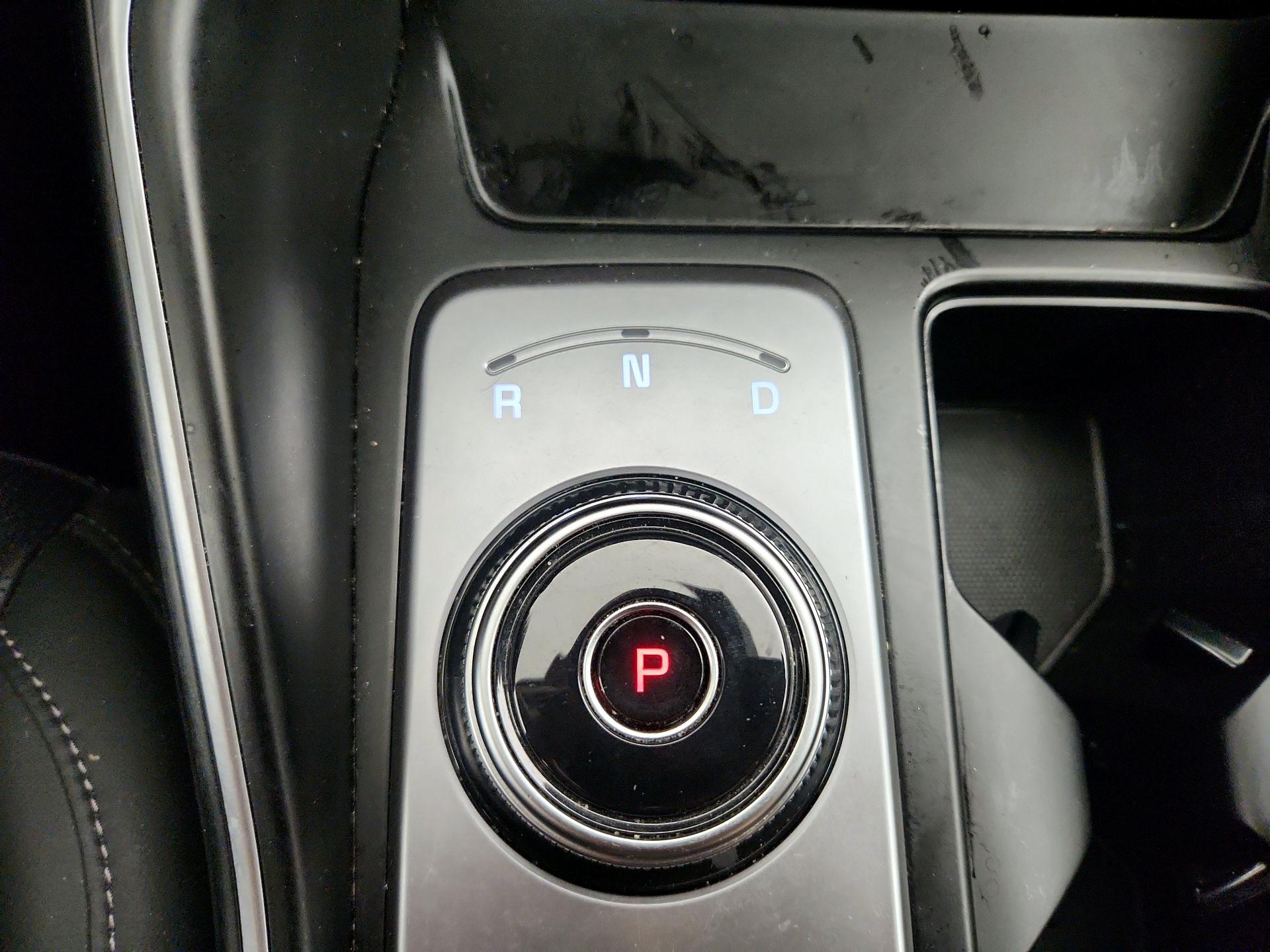 Thumbnail: 2023 Kia Sorento - 18