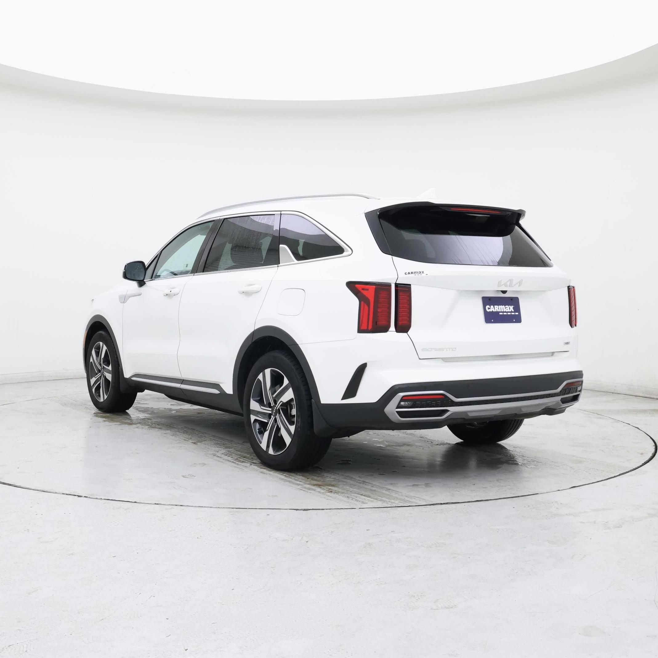 Thumbnail: 2023 Kia Sorento - 2