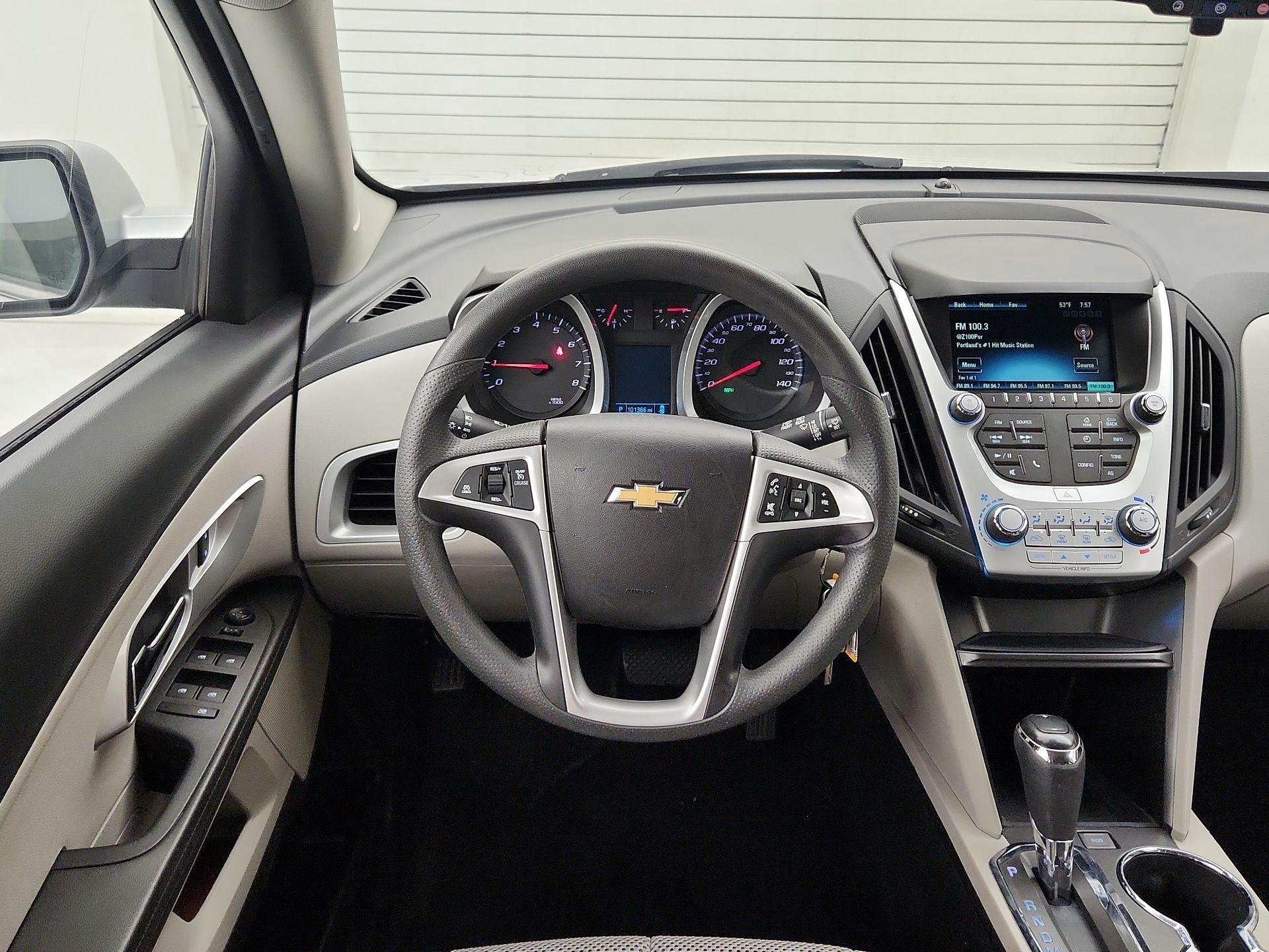 Thumbnail: 2017 Chevrolet Equinox - 10