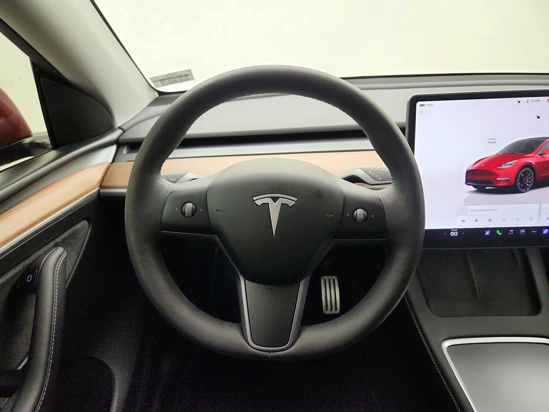 Thumbnail: 2023 Tesla Model Y - 10