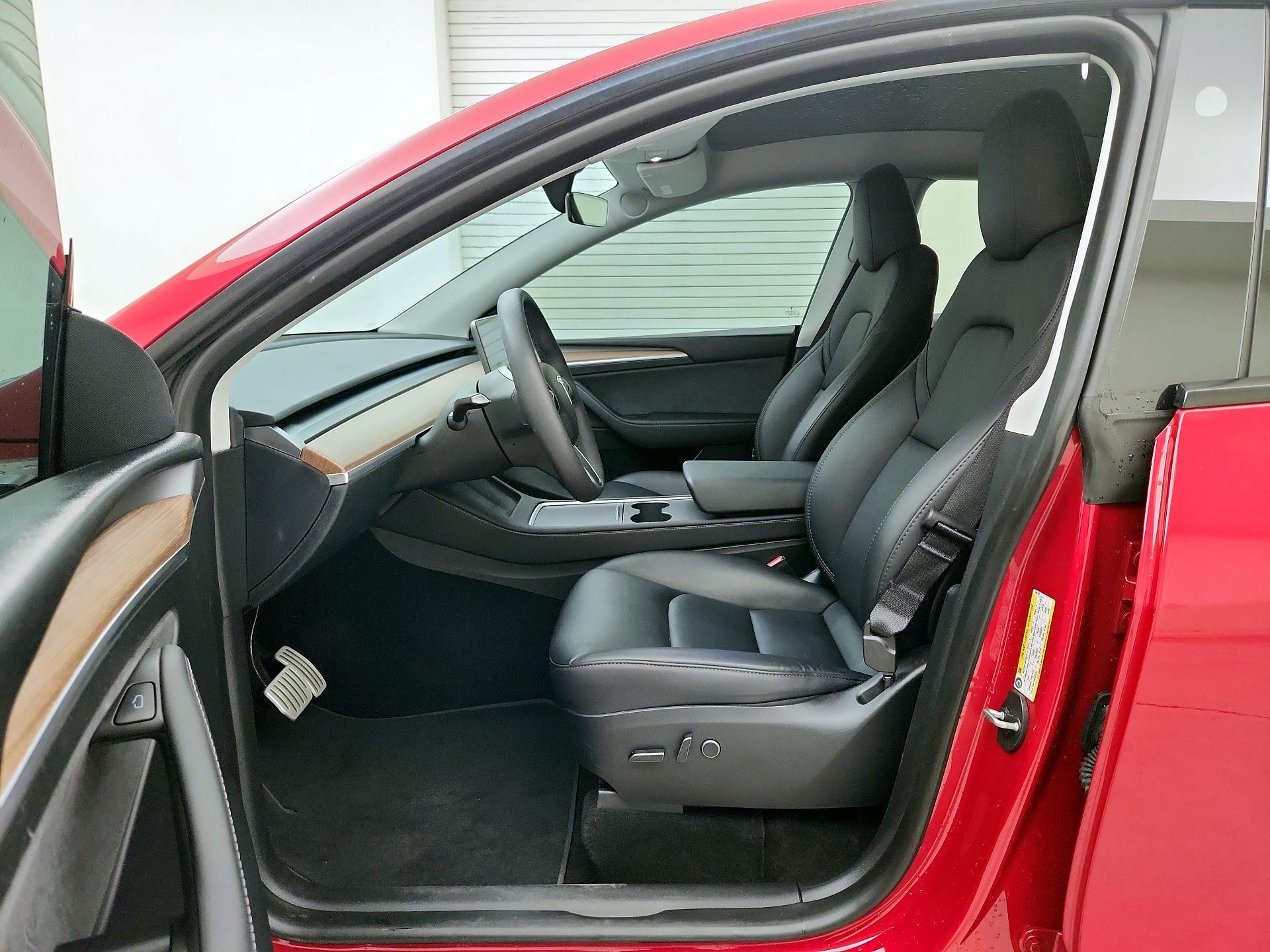 Thumbnail: 2023 Tesla Model Y - 11