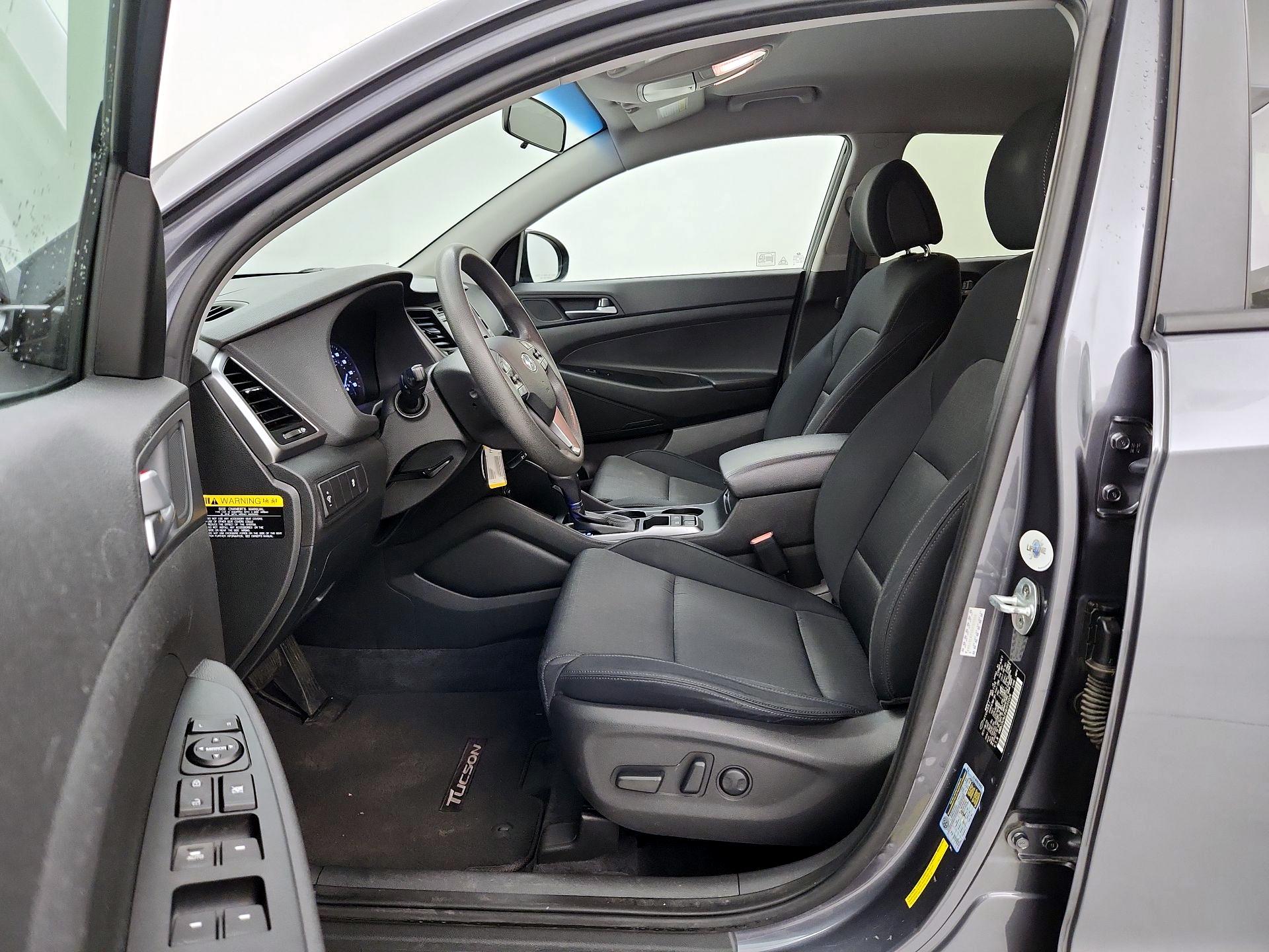 Thumbnail: 2016 Hyundai Tucson - 11