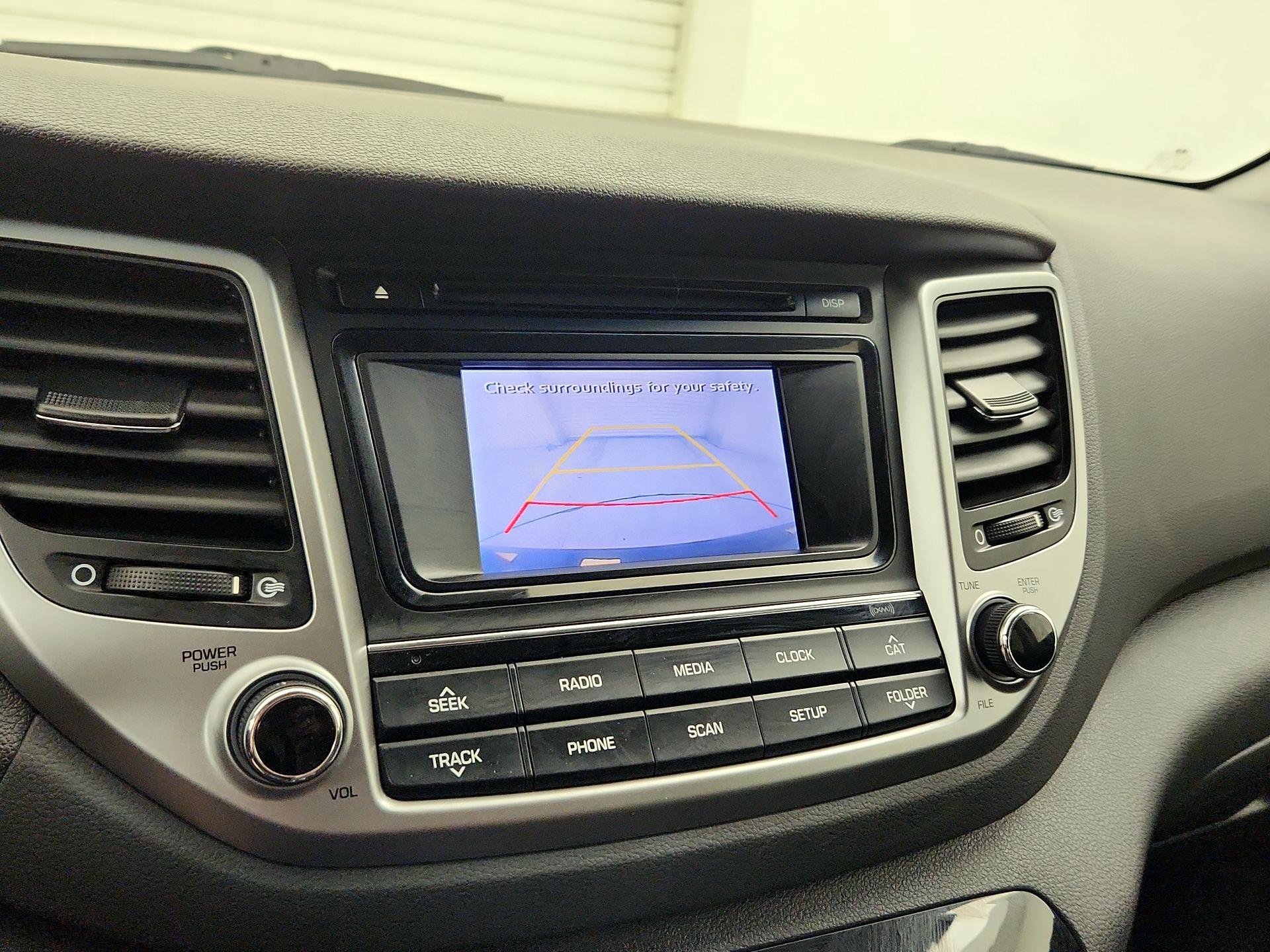 Thumbnail: 2016 Hyundai Tucson - 14