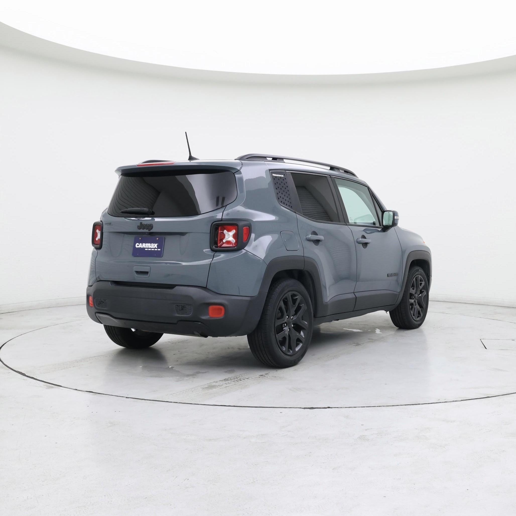 Thumbnail: 2018 Jeep Renegade - 8