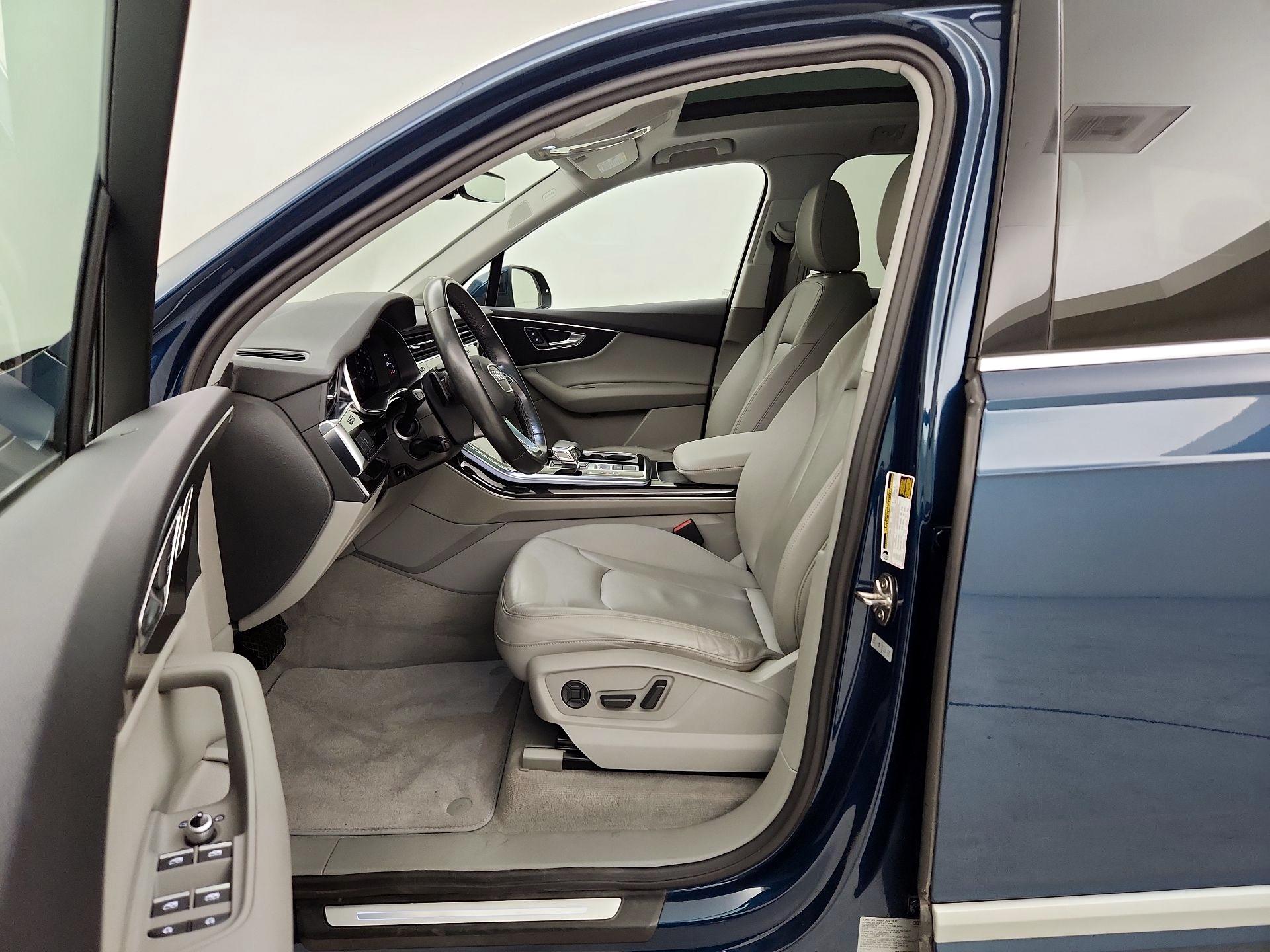 Thumbnail: 2022 Audi Q7 - 11