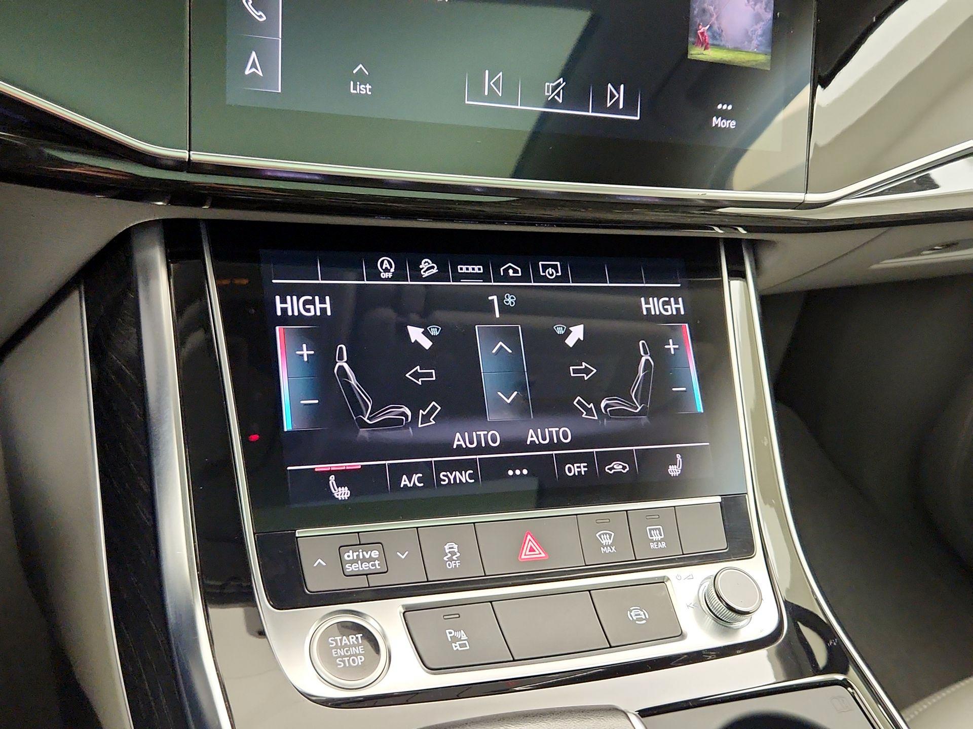 Thumbnail: 2022 Audi Q7 - 17