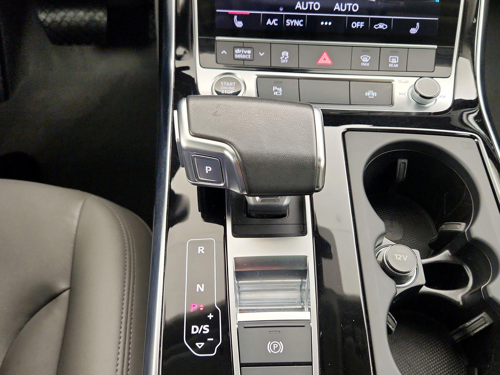 Thumbnail: 2022 Audi Q7 - 18