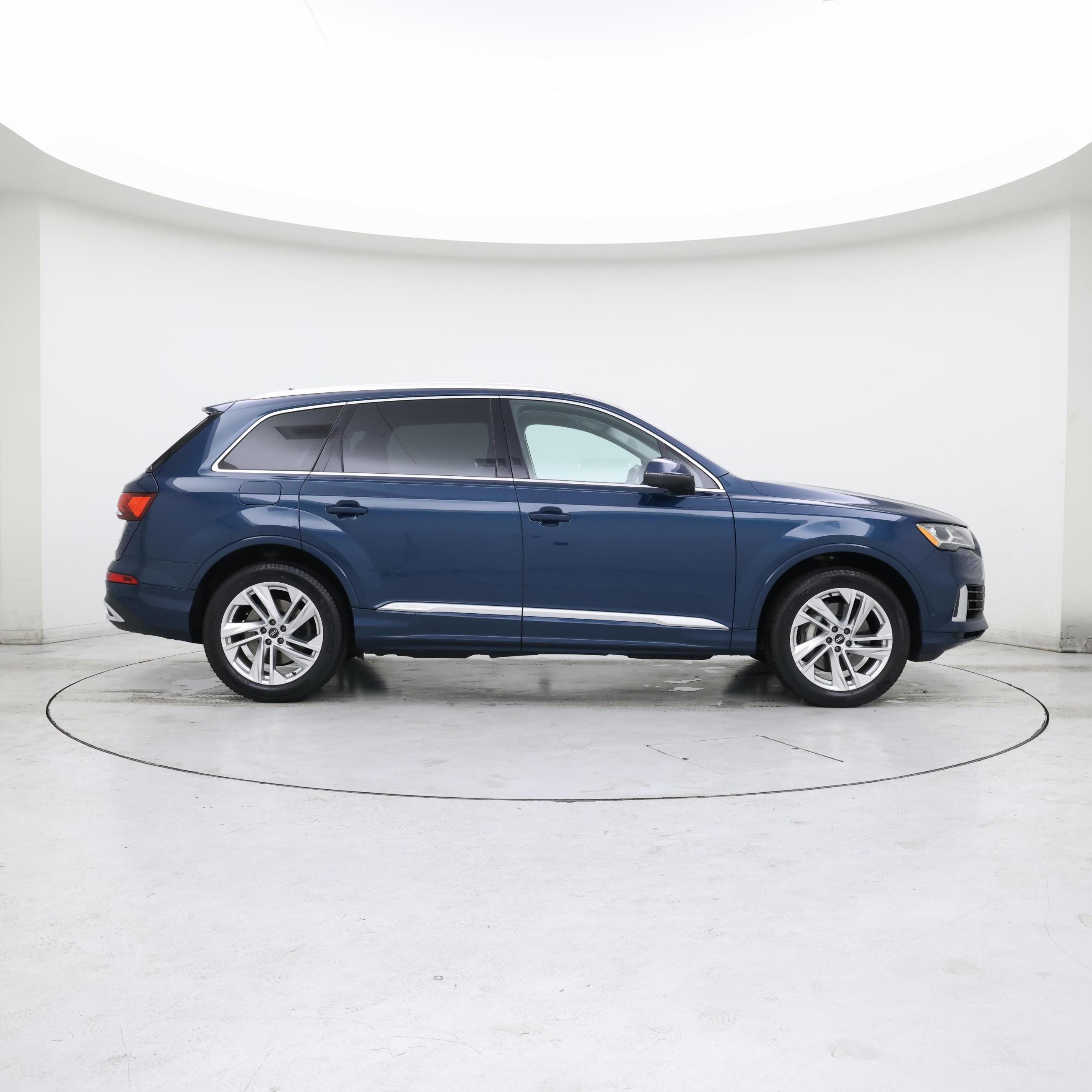 Thumbnail: 2022 Audi Q7 - 7