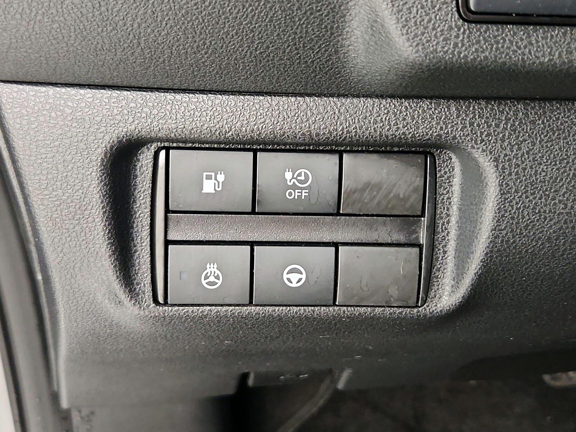 Thumbnail: 2021 Nissan Leaf - 13