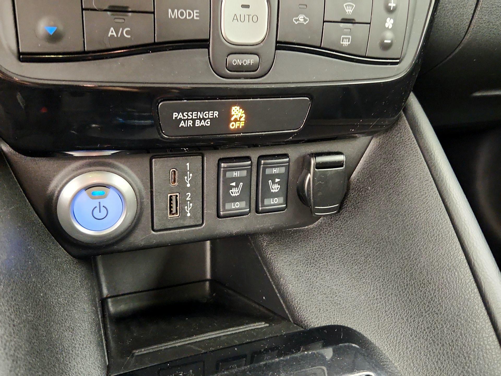 Thumbnail: 2021 Nissan Leaf - 19