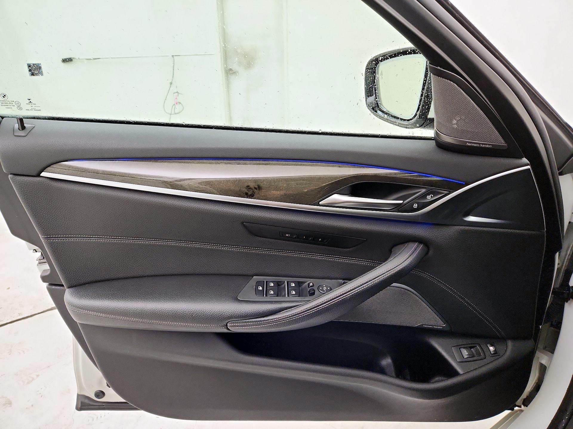 Thumbnail: 2018 BMW 5 Series - 12