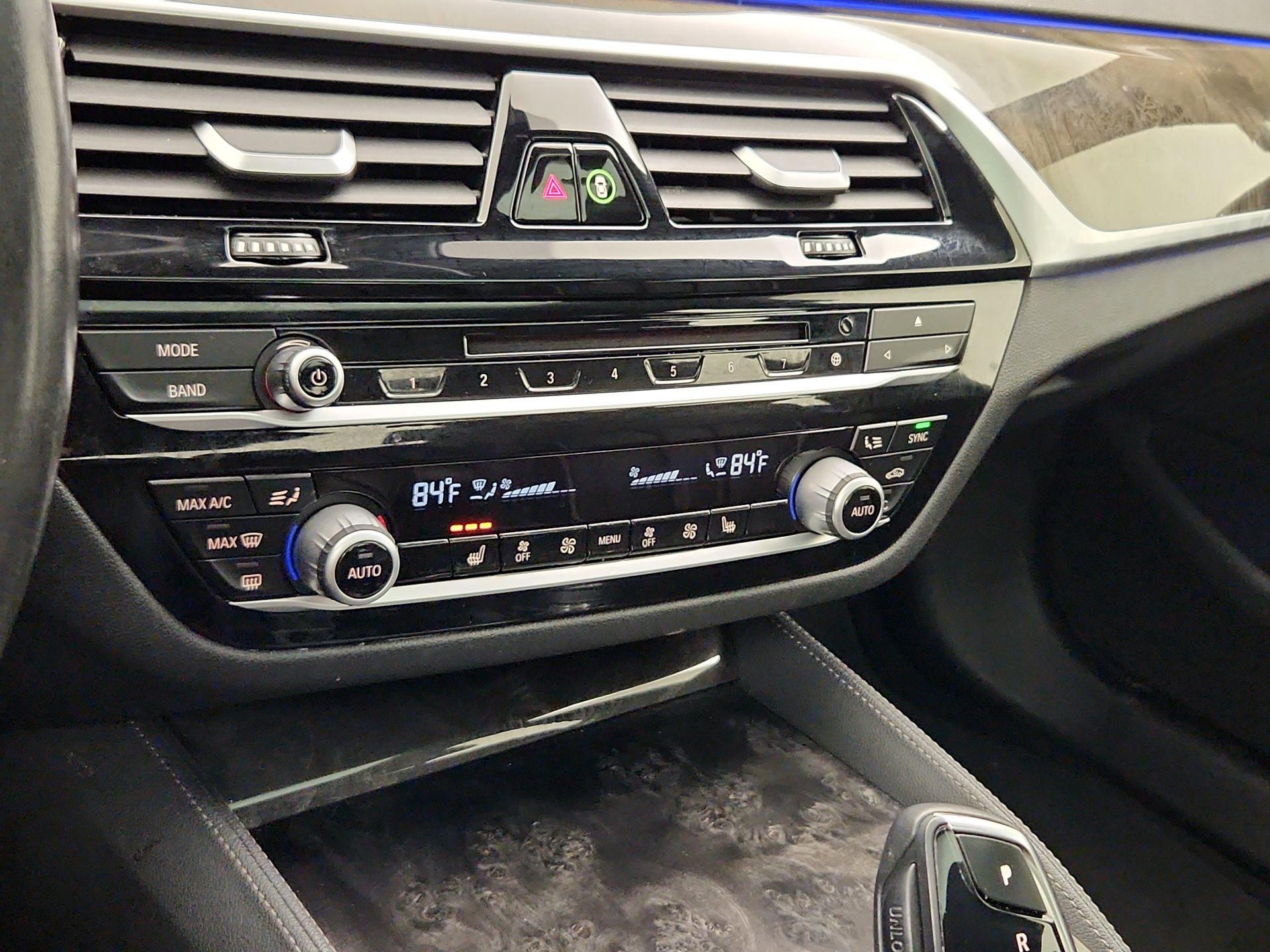 Thumbnail: 2018 BMW 5 Series - 17