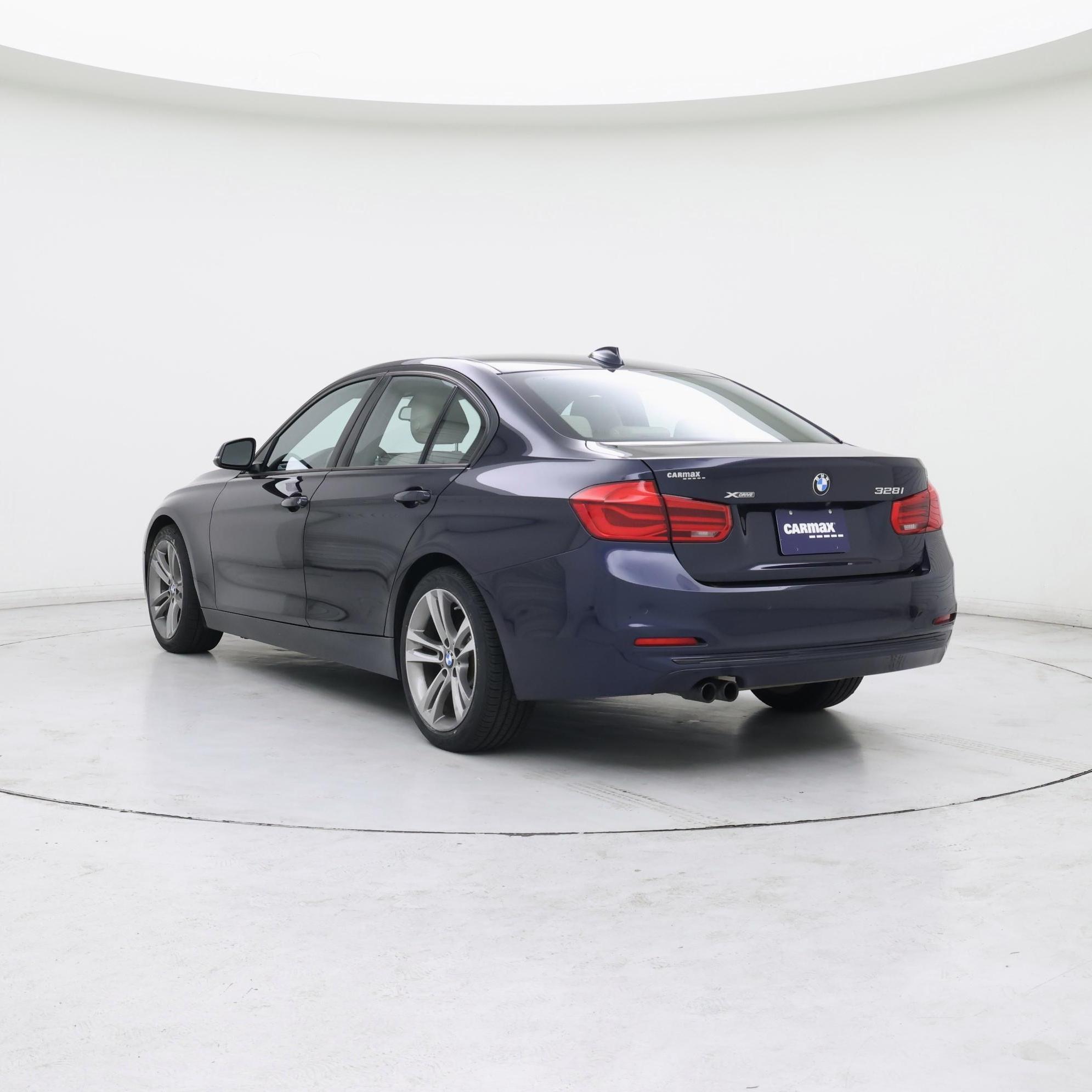 Thumbnail: 2016 BMW 3 Series - 2