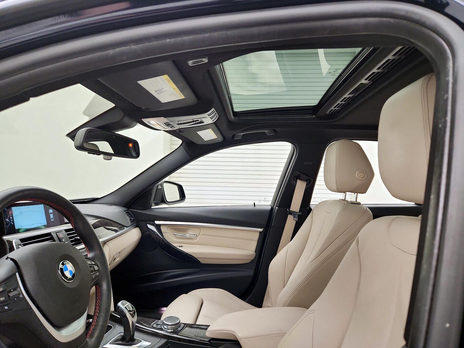 Thumbnail: 2016 BMW 3 Series - 19