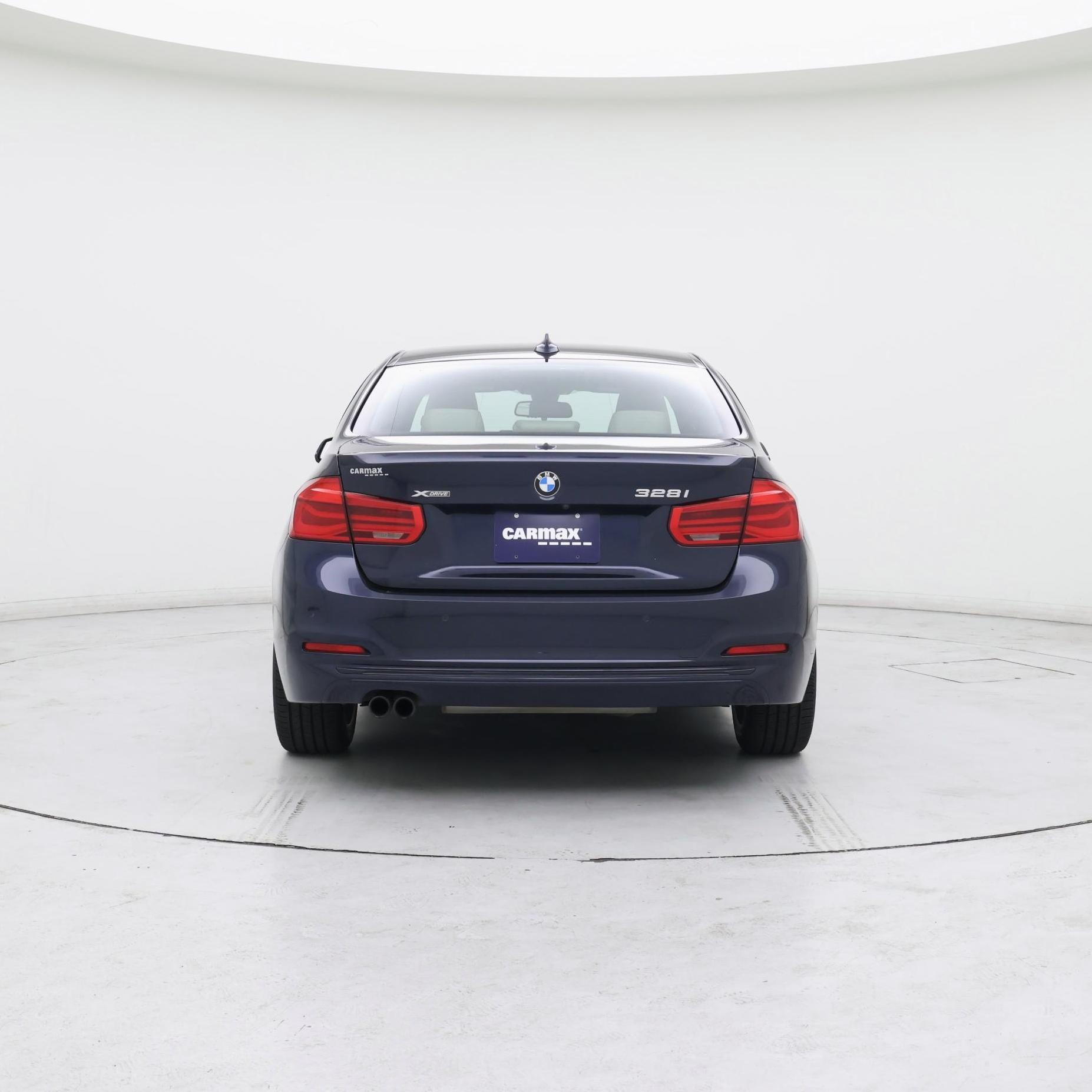 Thumbnail: 2016 BMW 3 Series - 6