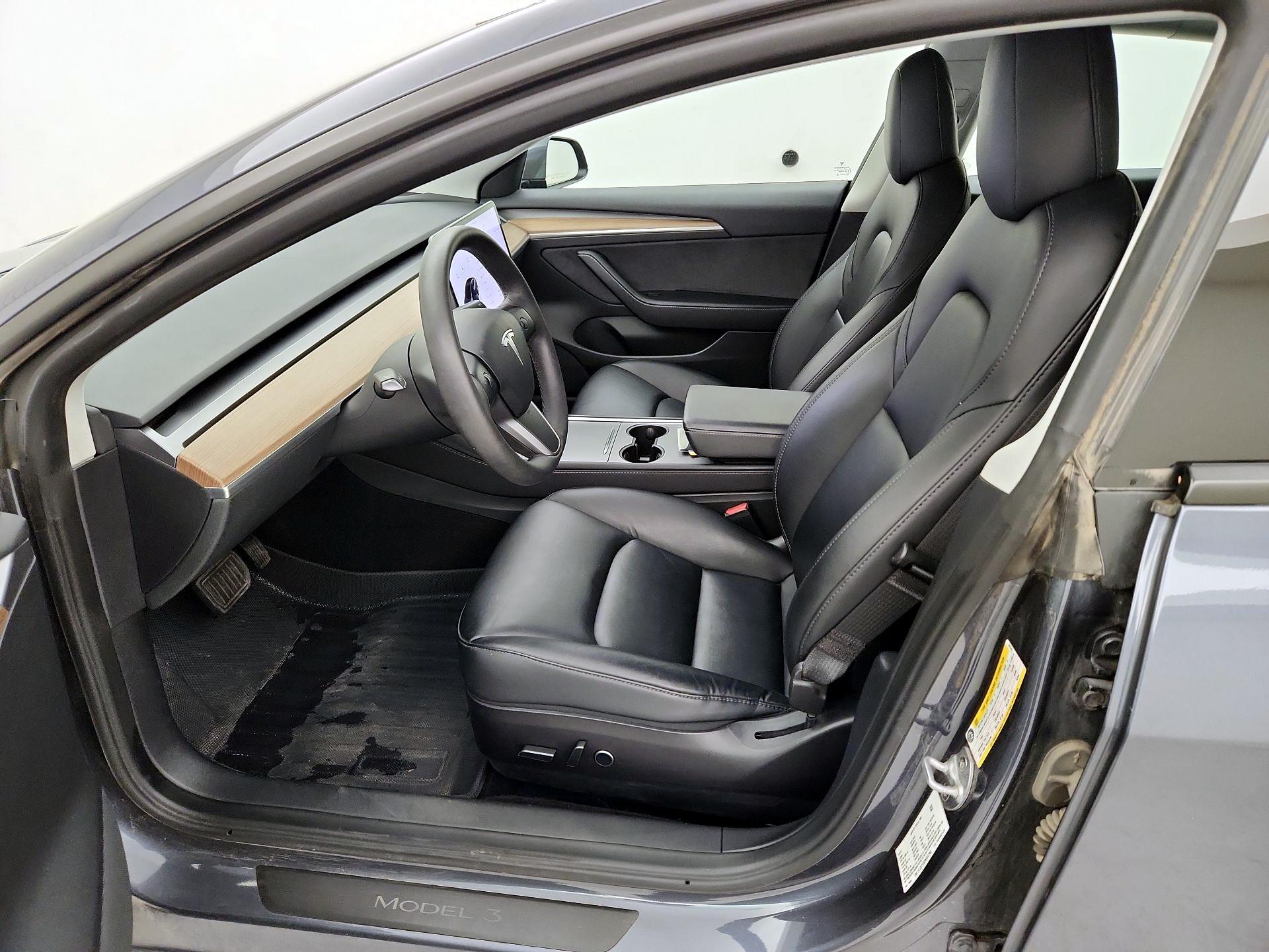 Thumbnail: 2022 Tesla Model 3 - 11
