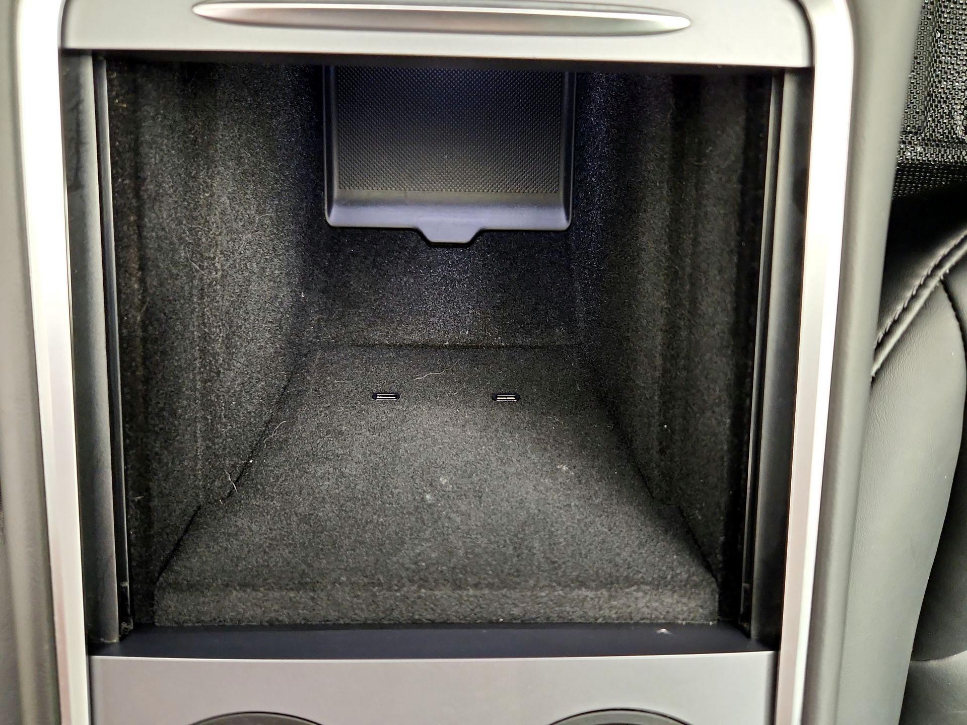 Thumbnail: 2022 Tesla Model 3 - 18